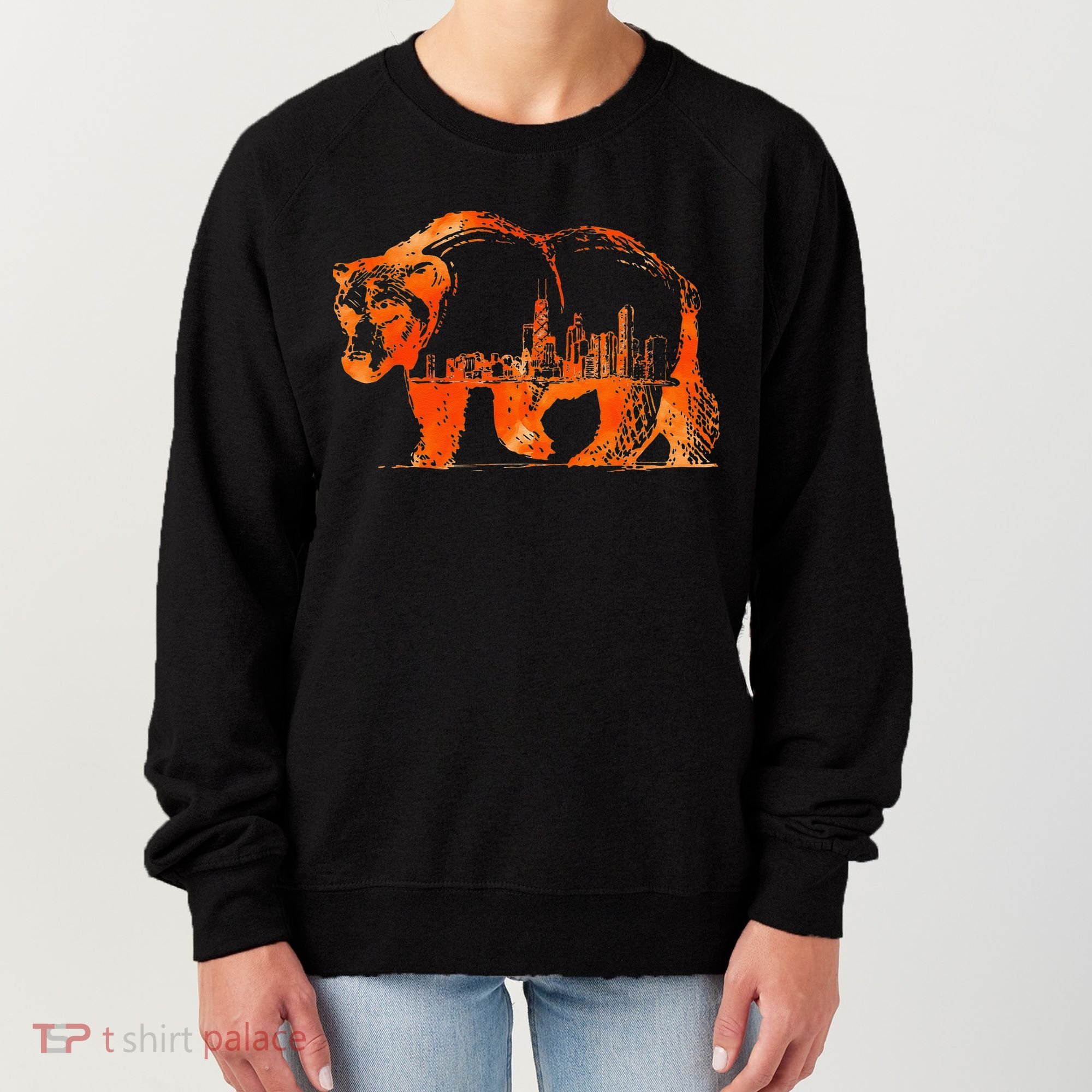 Walking Bear Silhouette Downtown Chicago City Skyline Gift Women's Sweatshirt