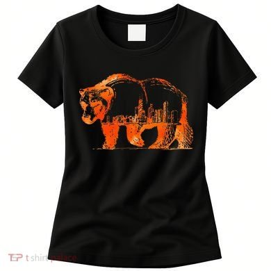 Walking Bear Silhouette Downtown Chicago City Skyline Gift Women's T-Shirt
