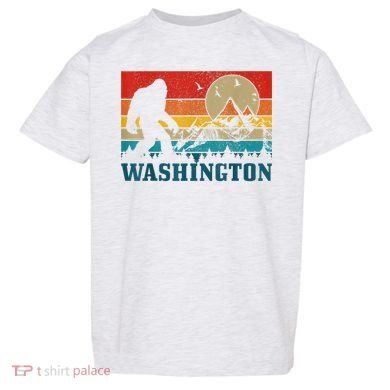 Washington Bigfoot Vintage Mountains Hiking Hunter Toddler T-Shirt