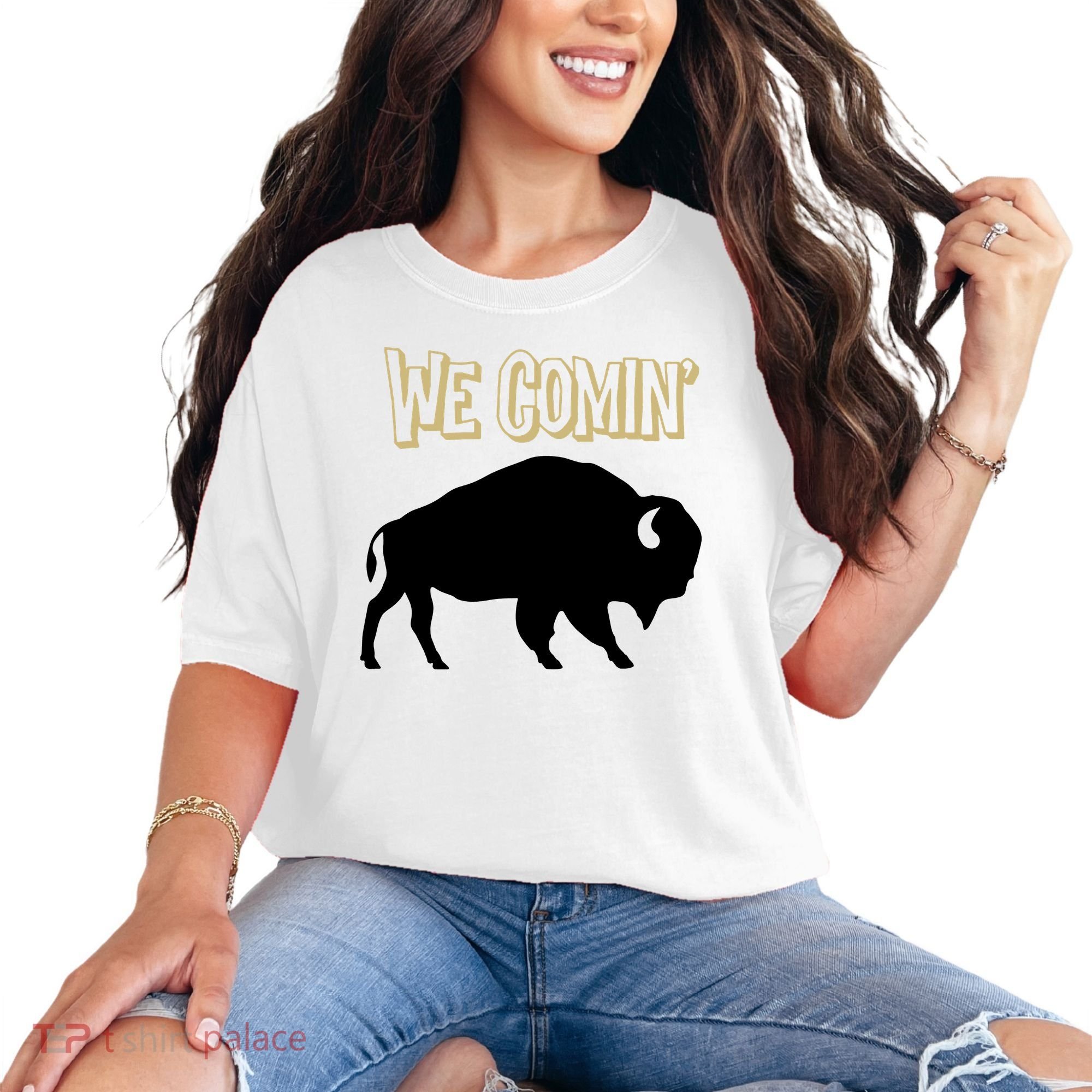 We Comin Deion Sanders Buffaloes Coach Prime Comfort Colors T-Shirt