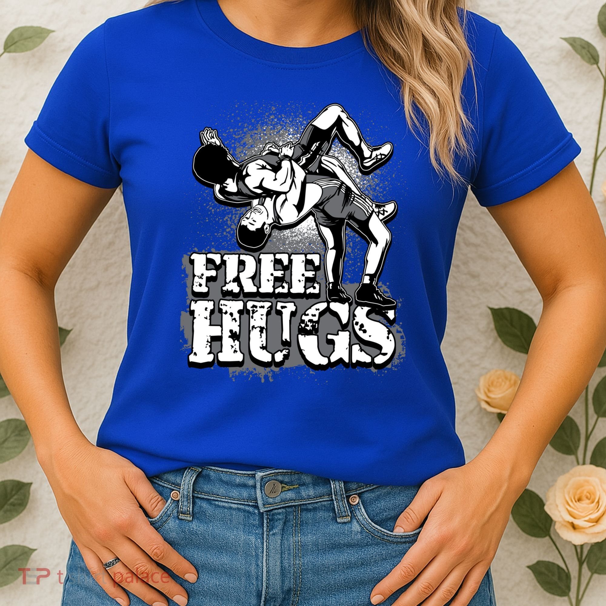 Wrestling Cool Gift Free Hugs Cool Gift Gift Women's T-Shirt