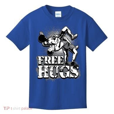 Wrestling Cool Gift Free Hugs Cool Gift Gift Kids T-Shirt