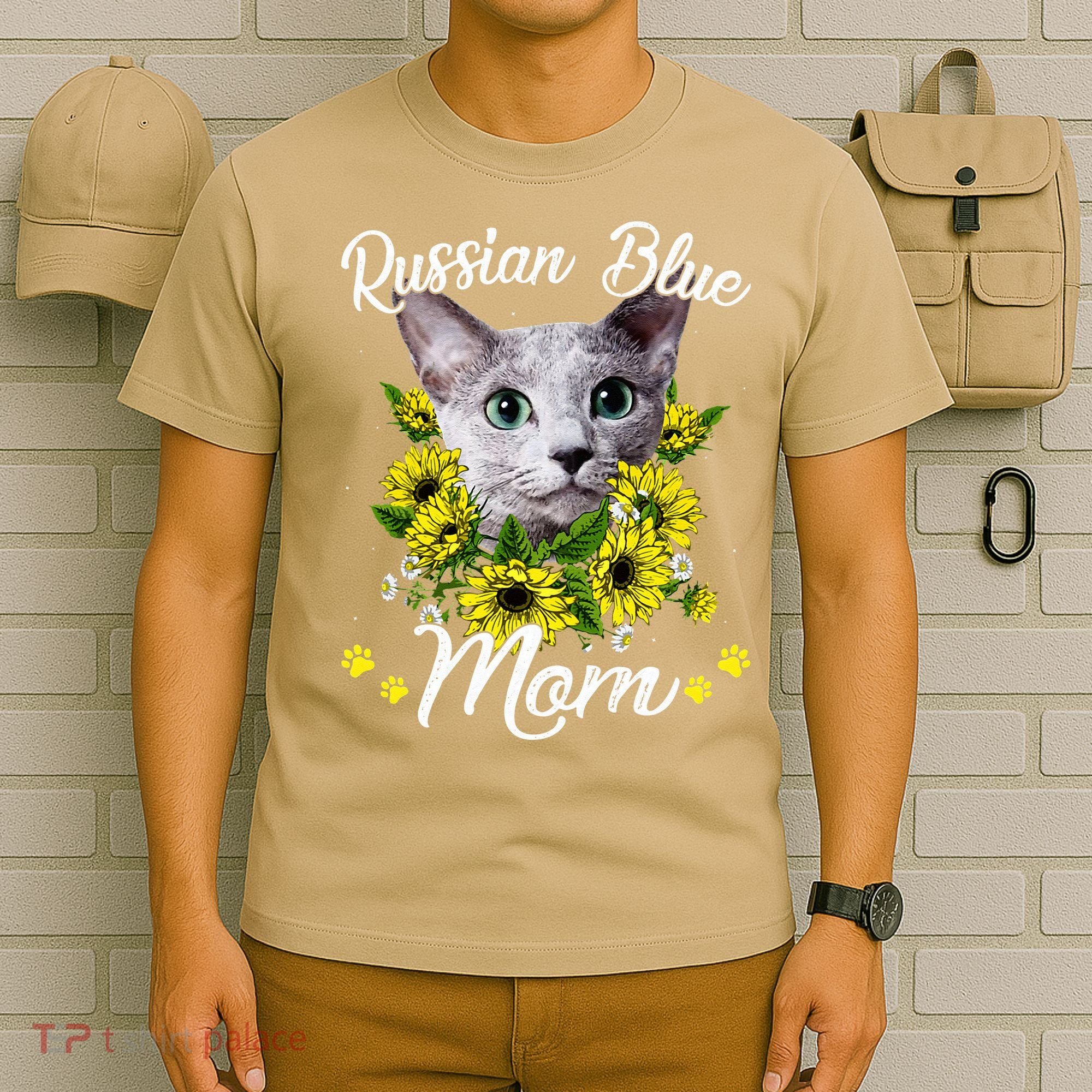 Womens Cat Mom Mother's Day Kitten Sunflower Russian Blue Mom T-Shirt