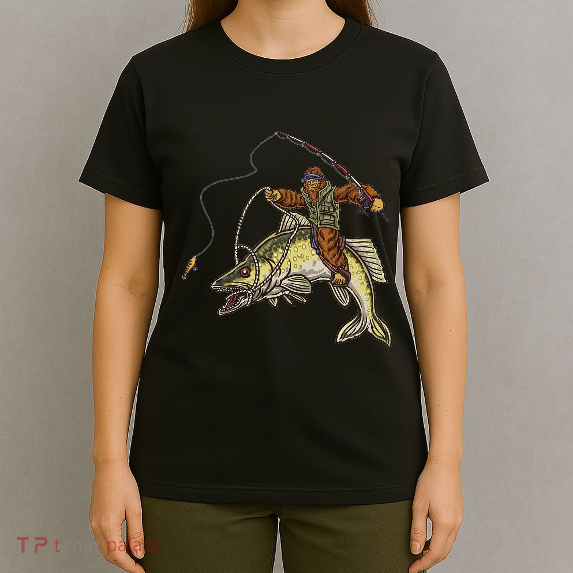 Walleye Fishing Sauger Hunting Bigfoot Fishermen T-Shirt