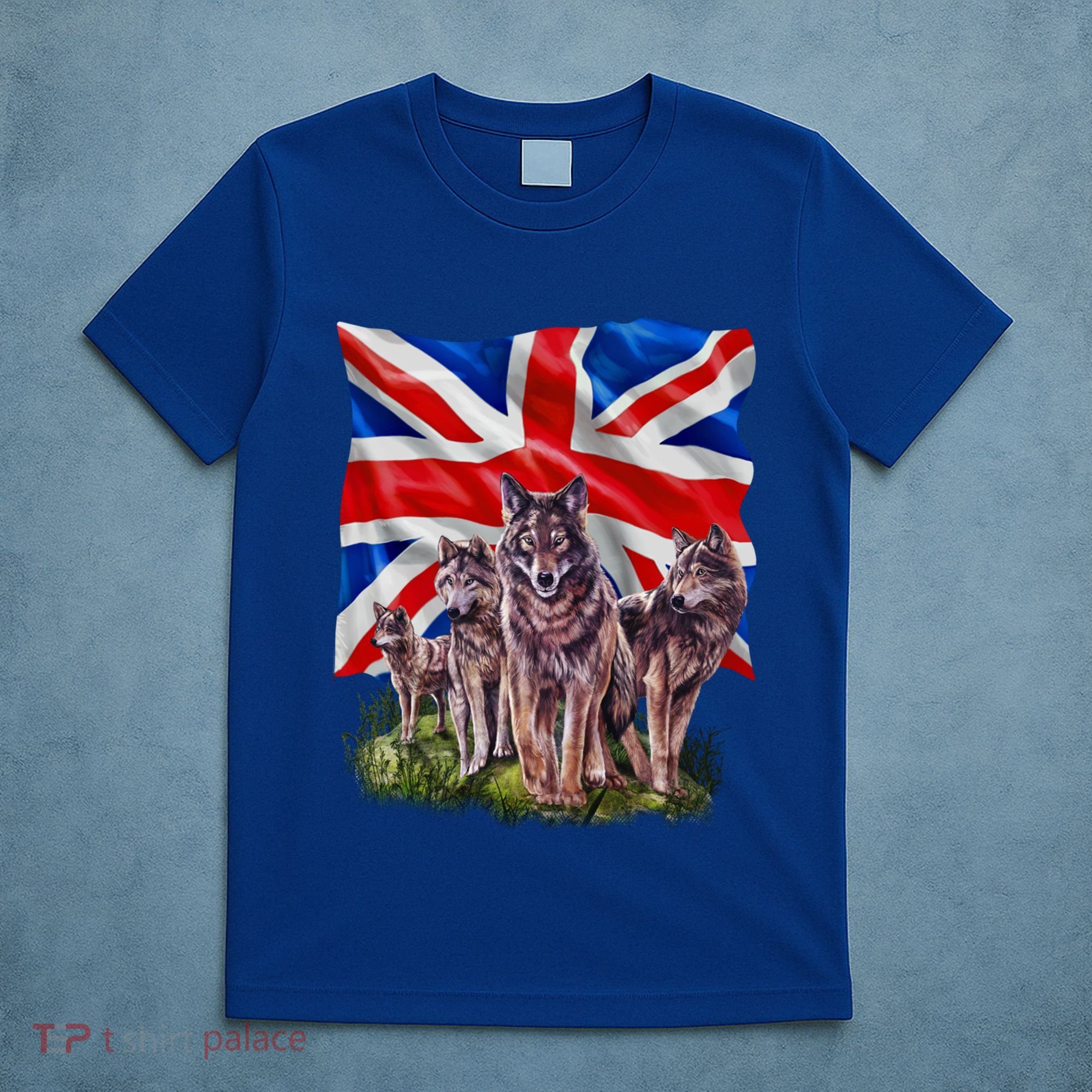 Wolf Family With Union Jack Flag Gift T-Shirt