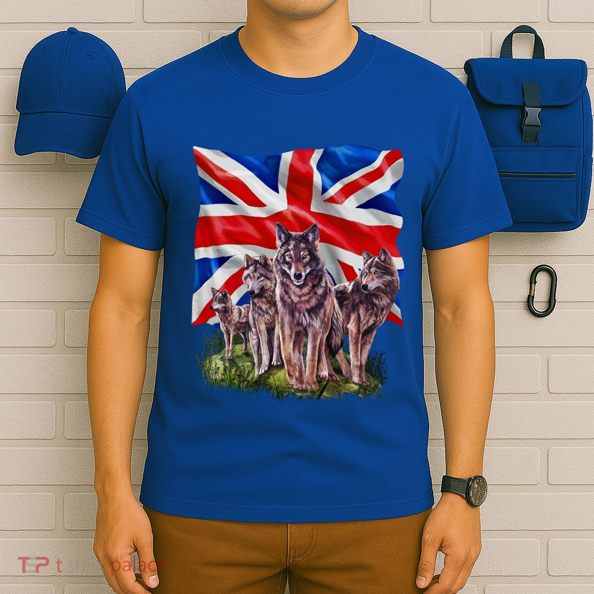 Wolf Family With Union Jack Flag Gift T-Shirt
