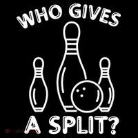 Who Gives A Split Funny Bowling Balls Tank Top thumb 6