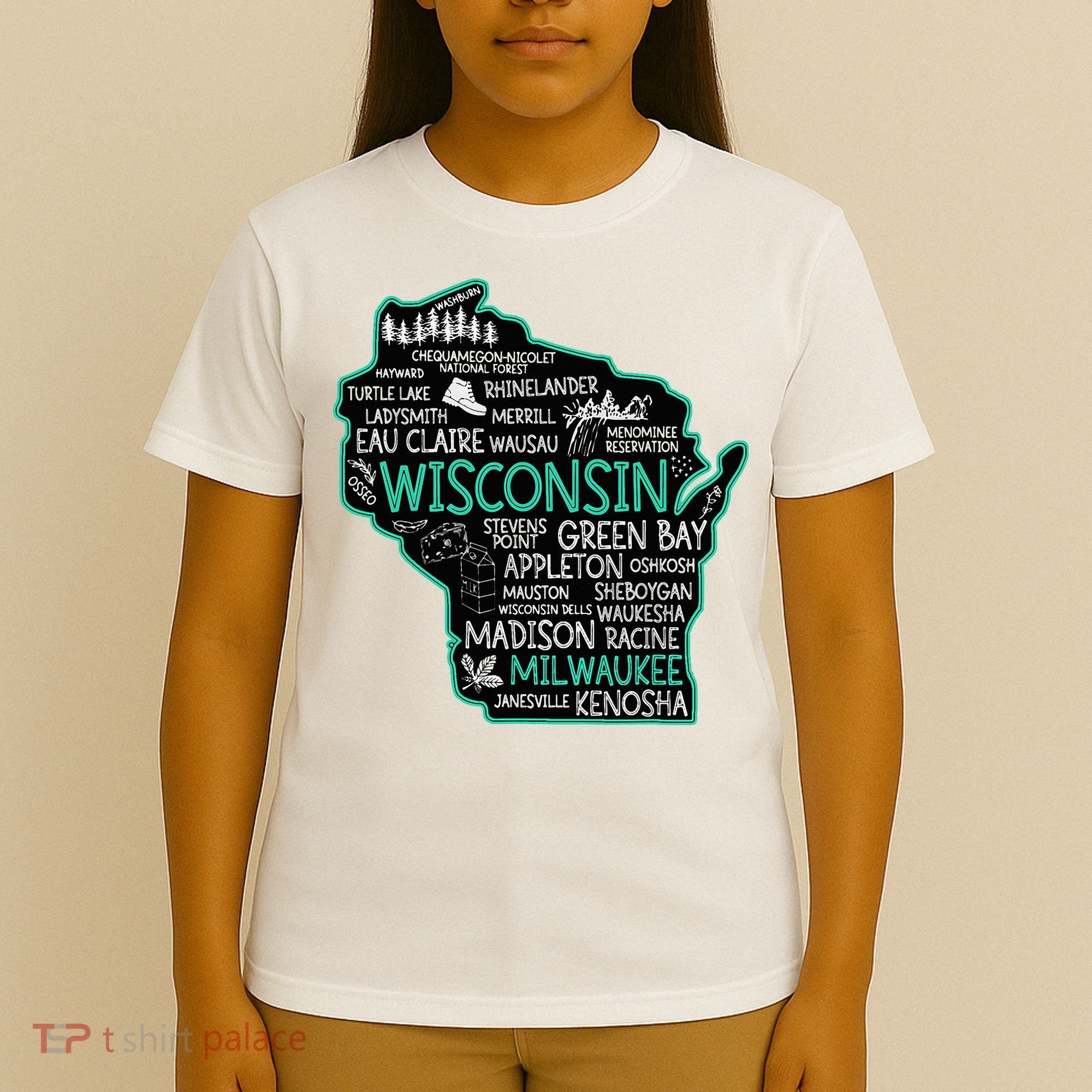 Wisconsin Green Bay Osseo Kenosha Racine Milwaukee Map T-Shirt