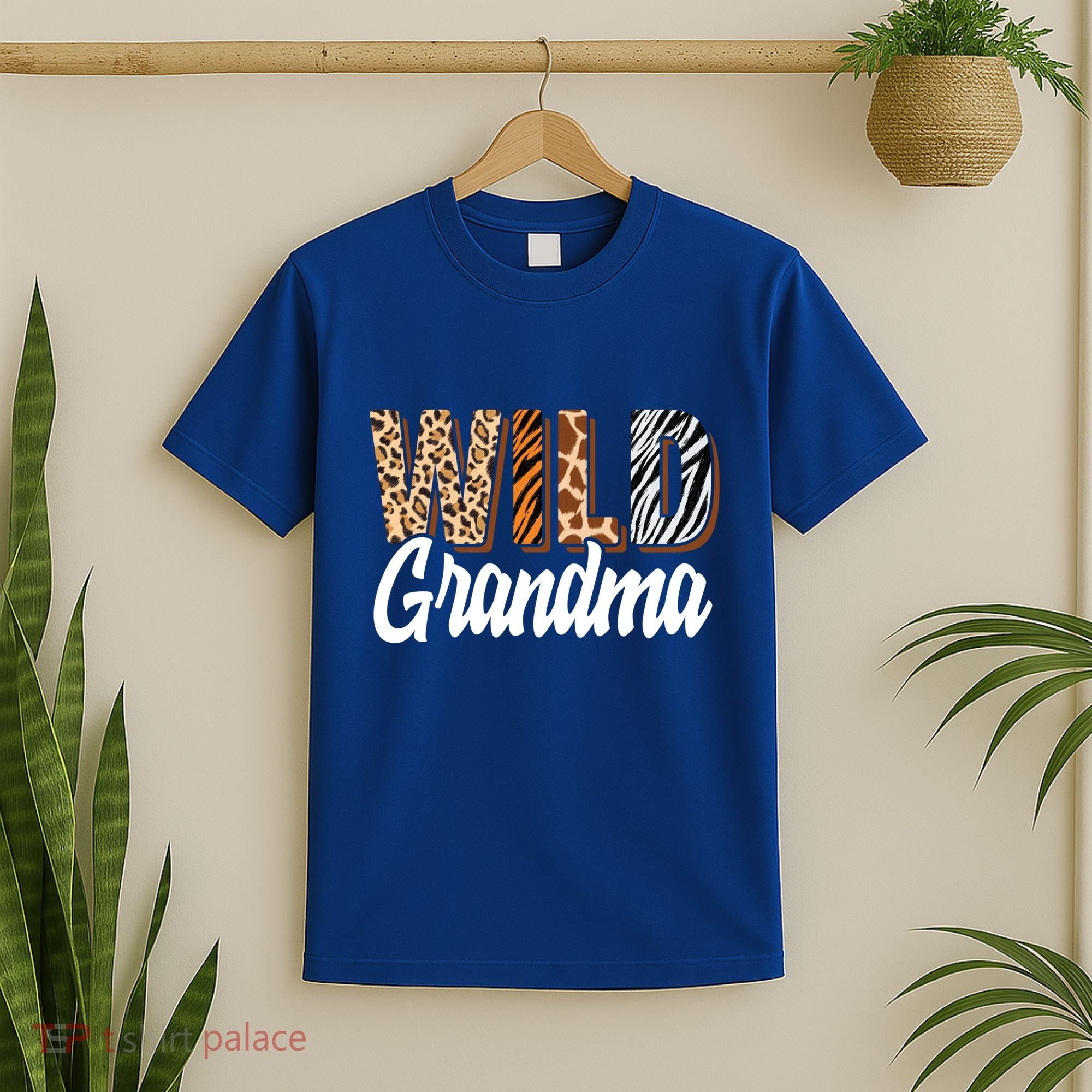 Wild Grandma Zoo Born Two Be Wild Bgiftday Safari Jungle Animal Gift T-Shirt