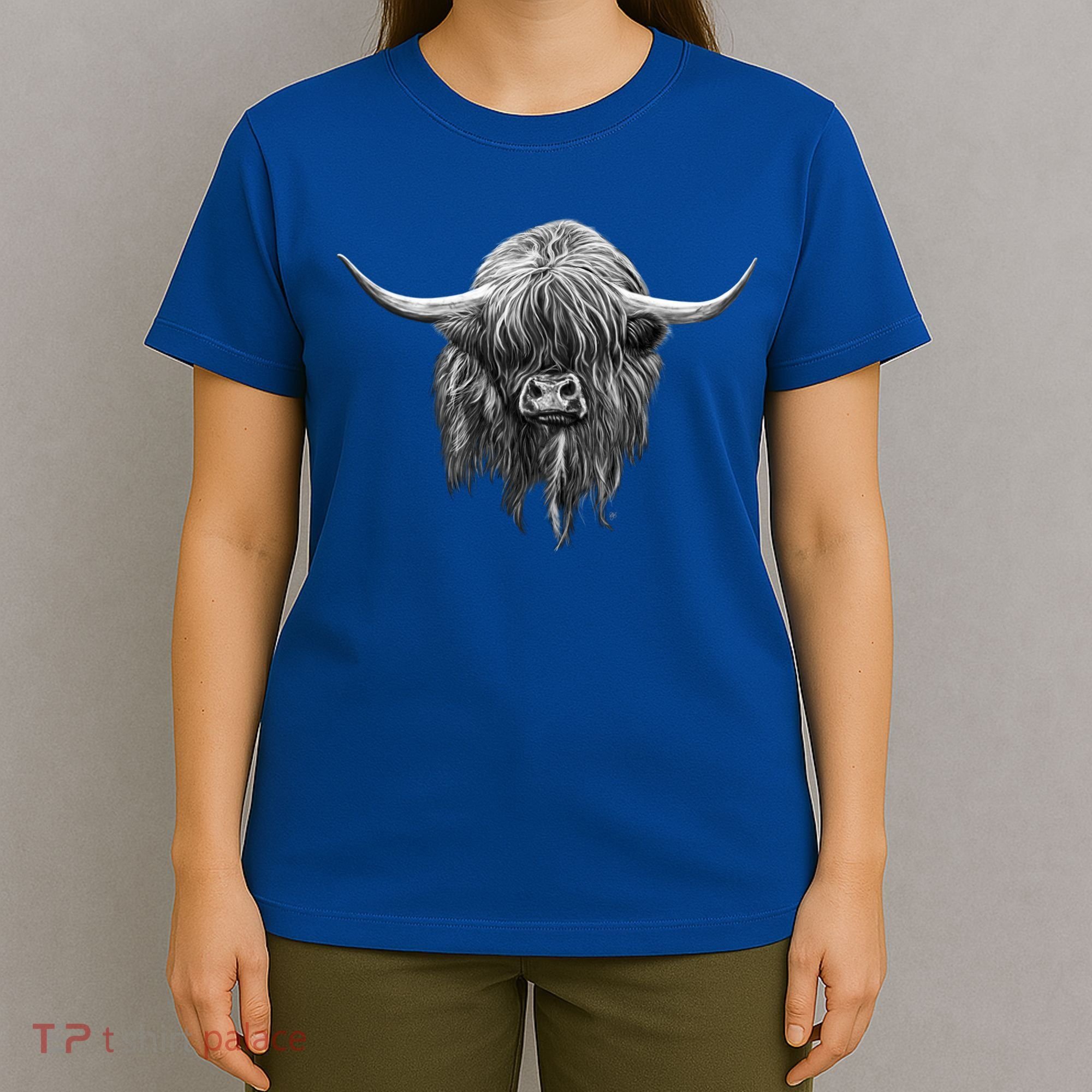 Wee Hamish The Scottish Highland Cow Cool Gift T-Shirt
