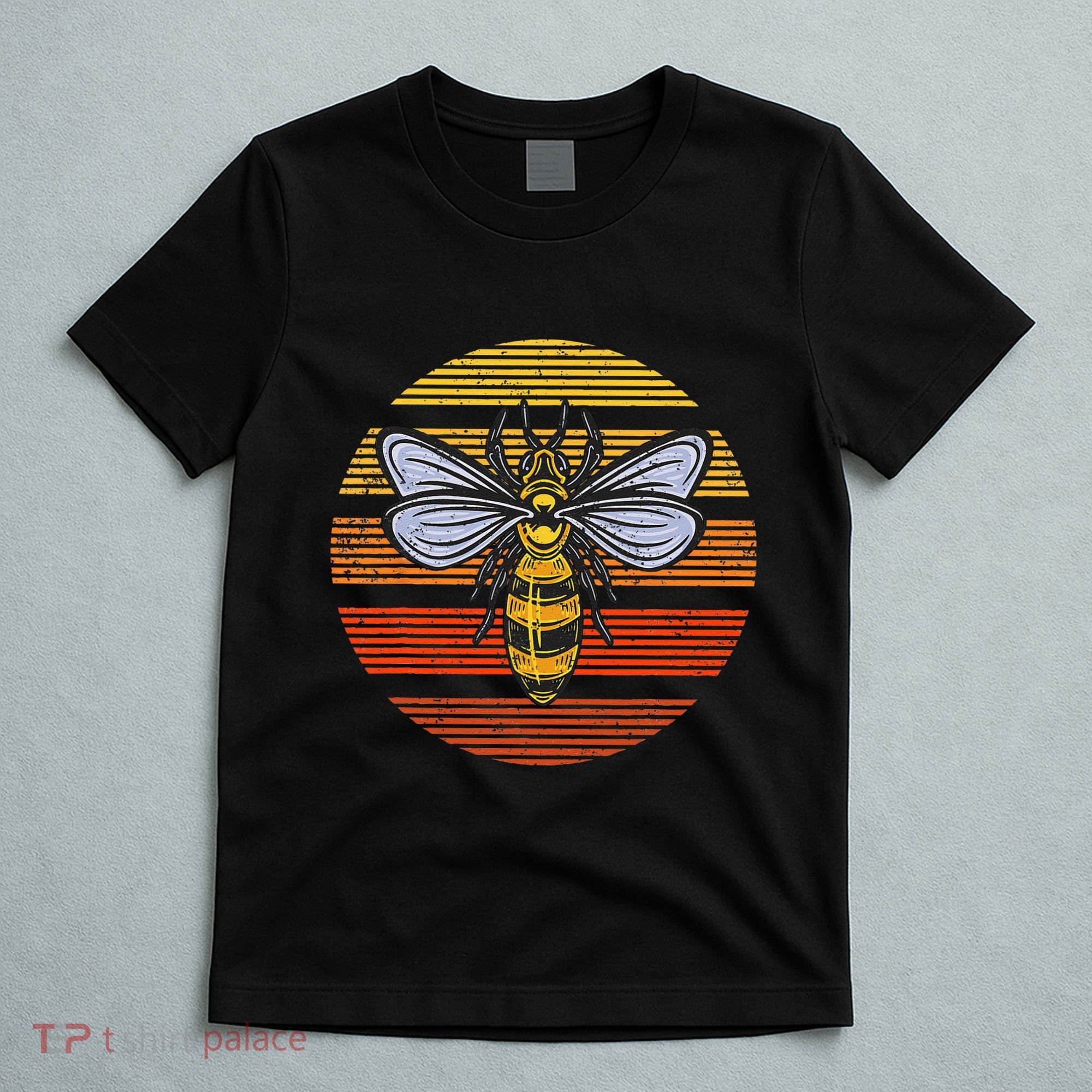 Wasp Insect Bird Lover Gift Vintage Retro Wasp T-Shirt