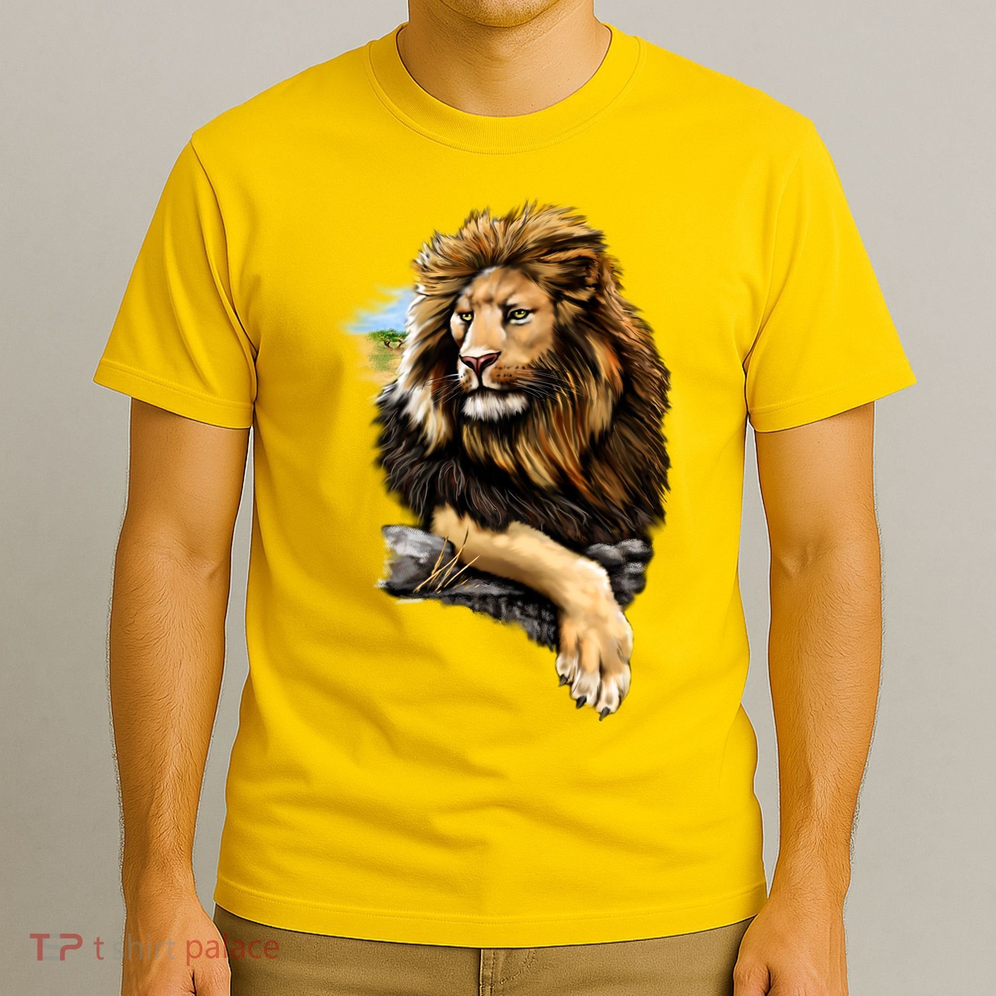 Wildlife - Big Face Proud Lion Portrait T-Shirt
