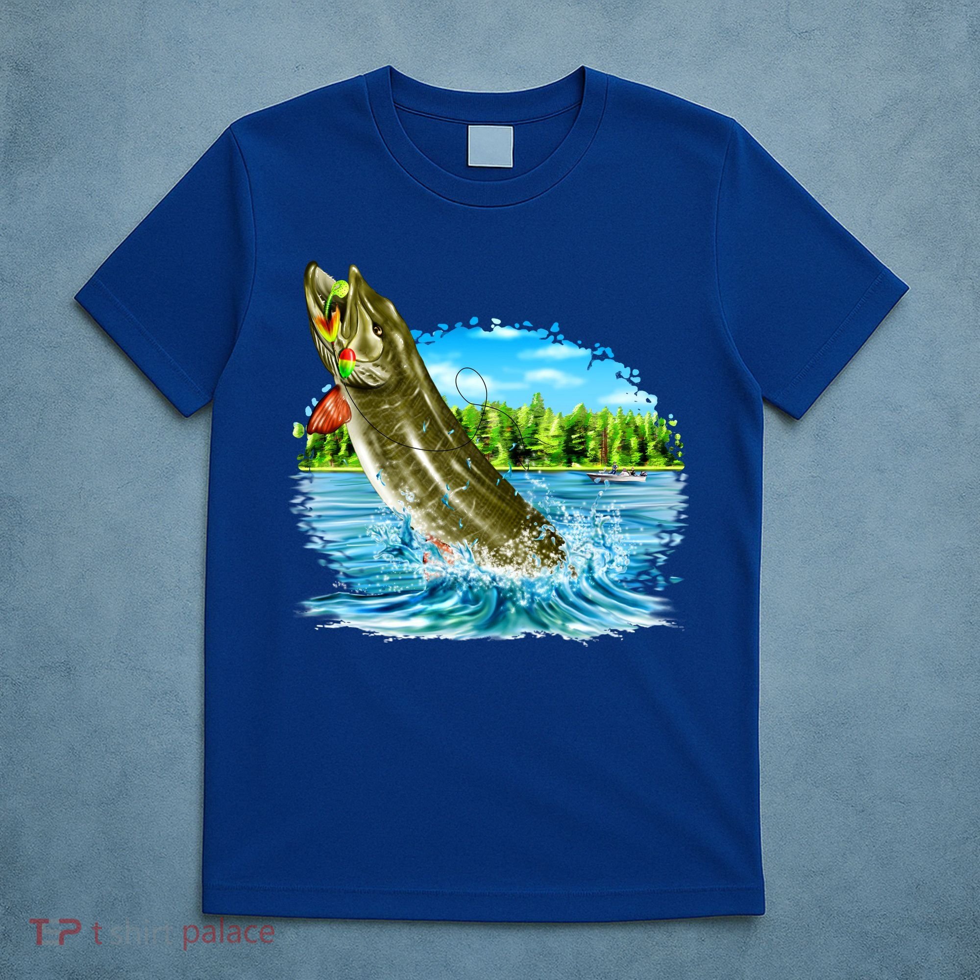 Wildlife - Fishing Muskie Fish Portrait T-Shirt