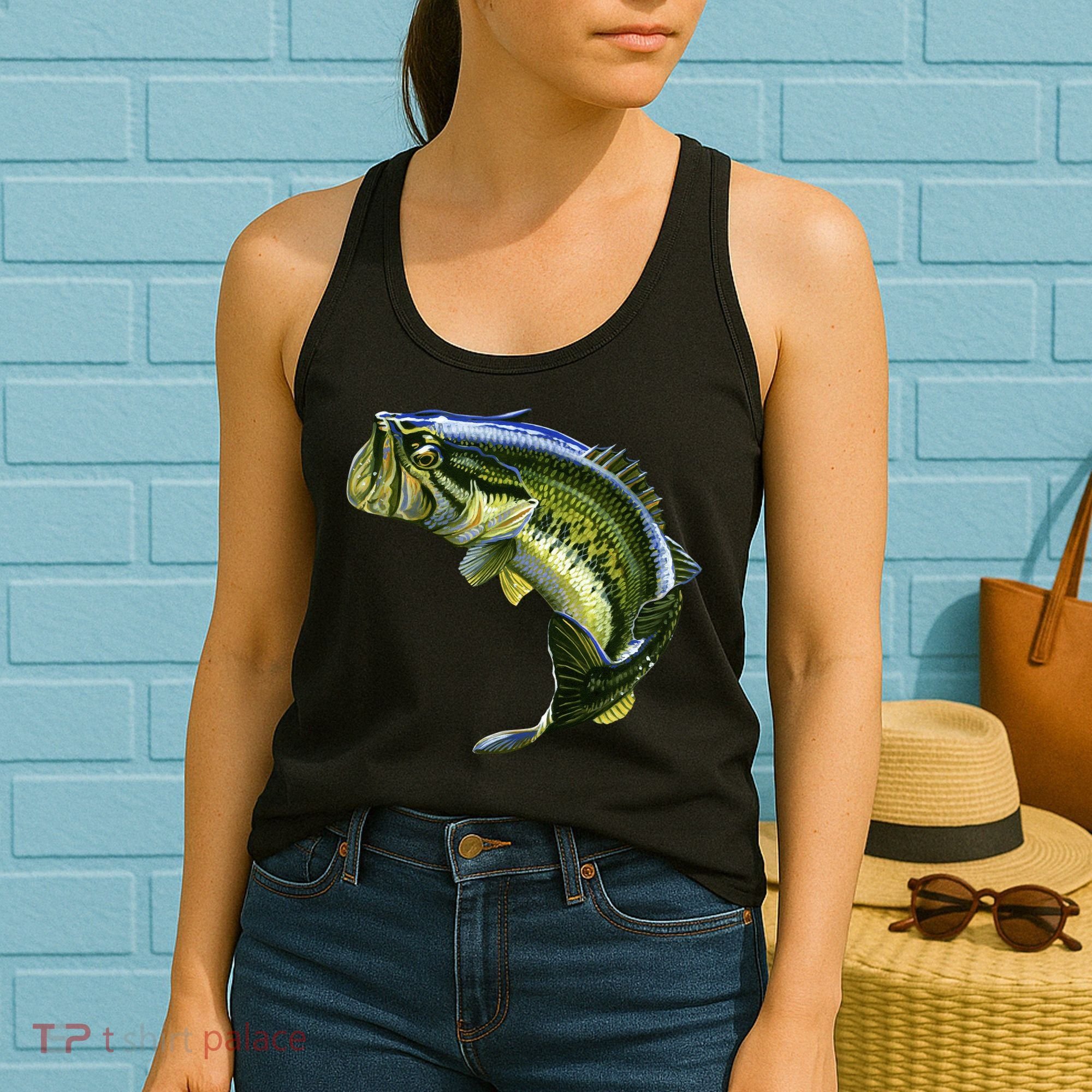 Wildlife - Large Mouth Bass Jumping Women's Tank Top