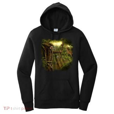 Wildlife Deer Bow Hunter Women's Hoodie