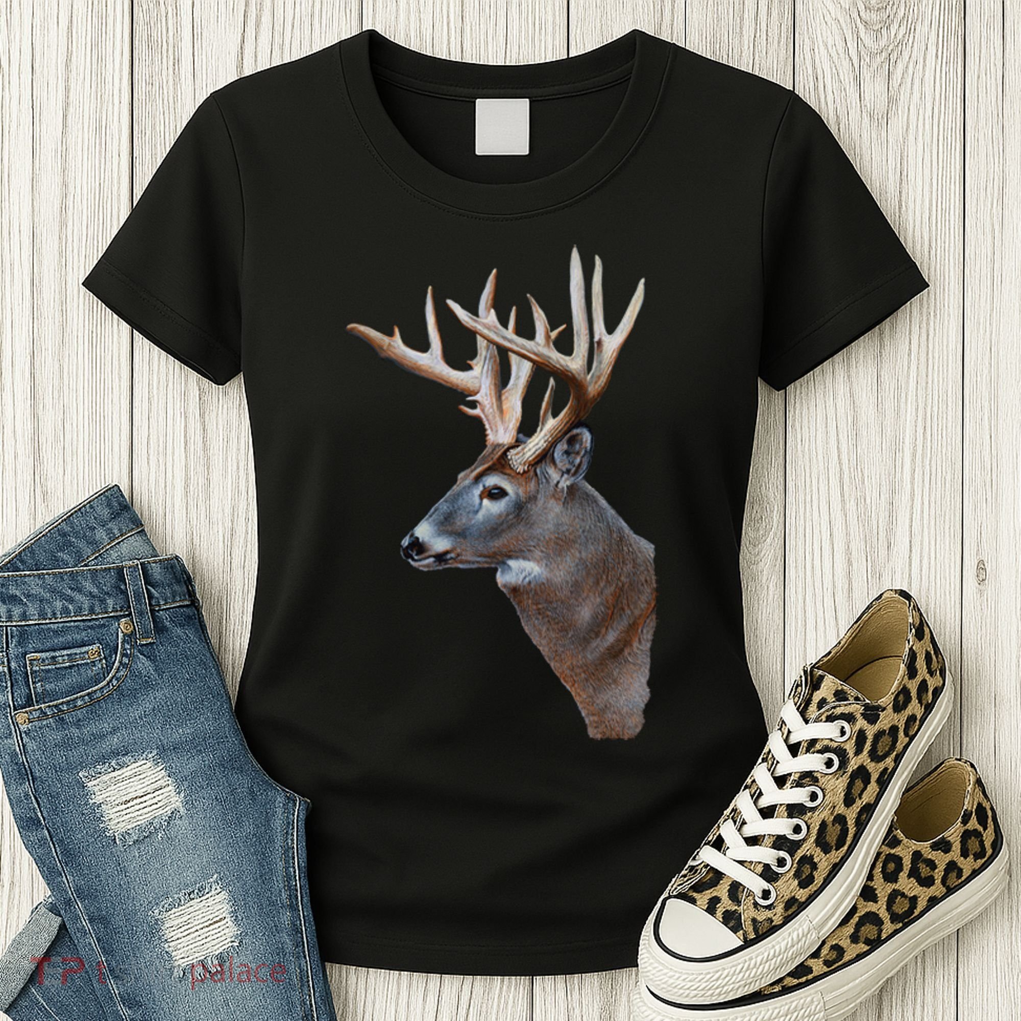 Wildlife The Boss Deer Head Women's T-Shirt