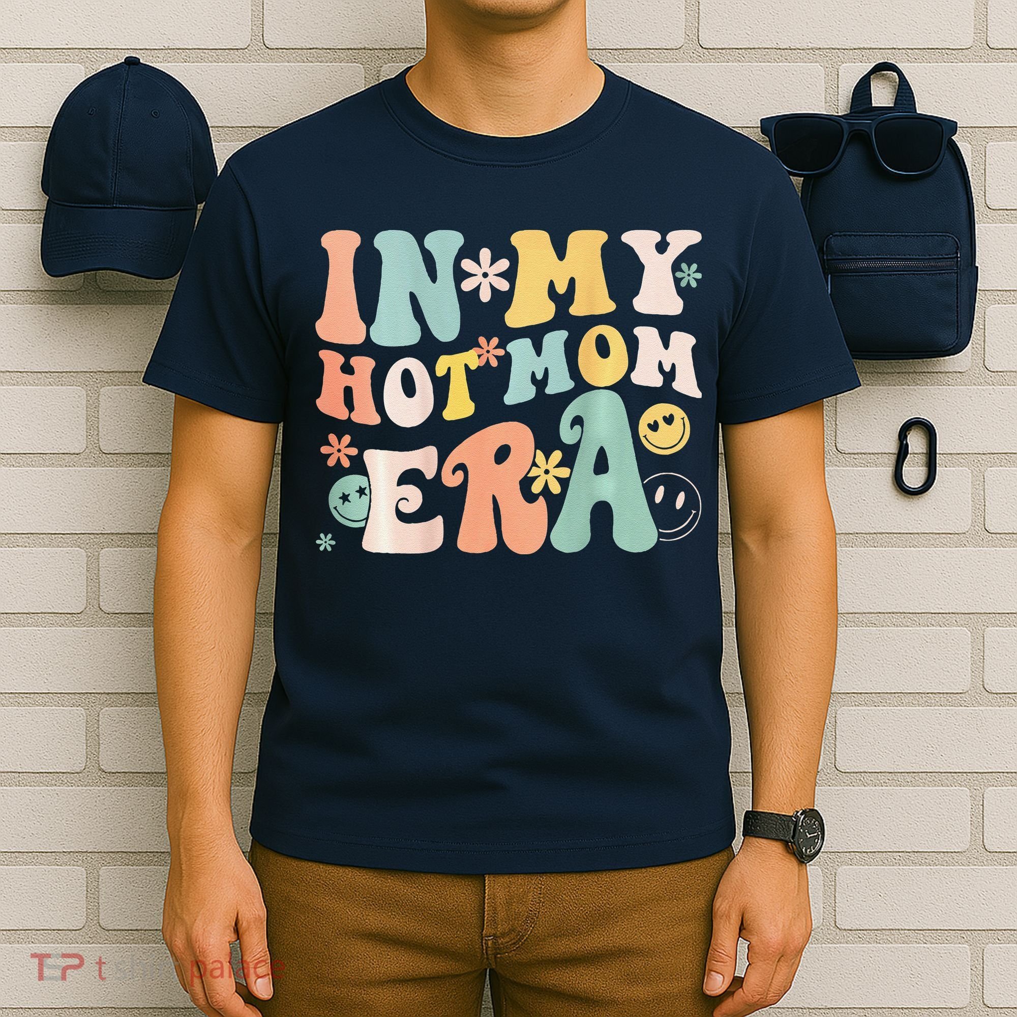 Women In My Hot Mom Era Lover Groovy Retro Mom MotherS Day T-Shirt