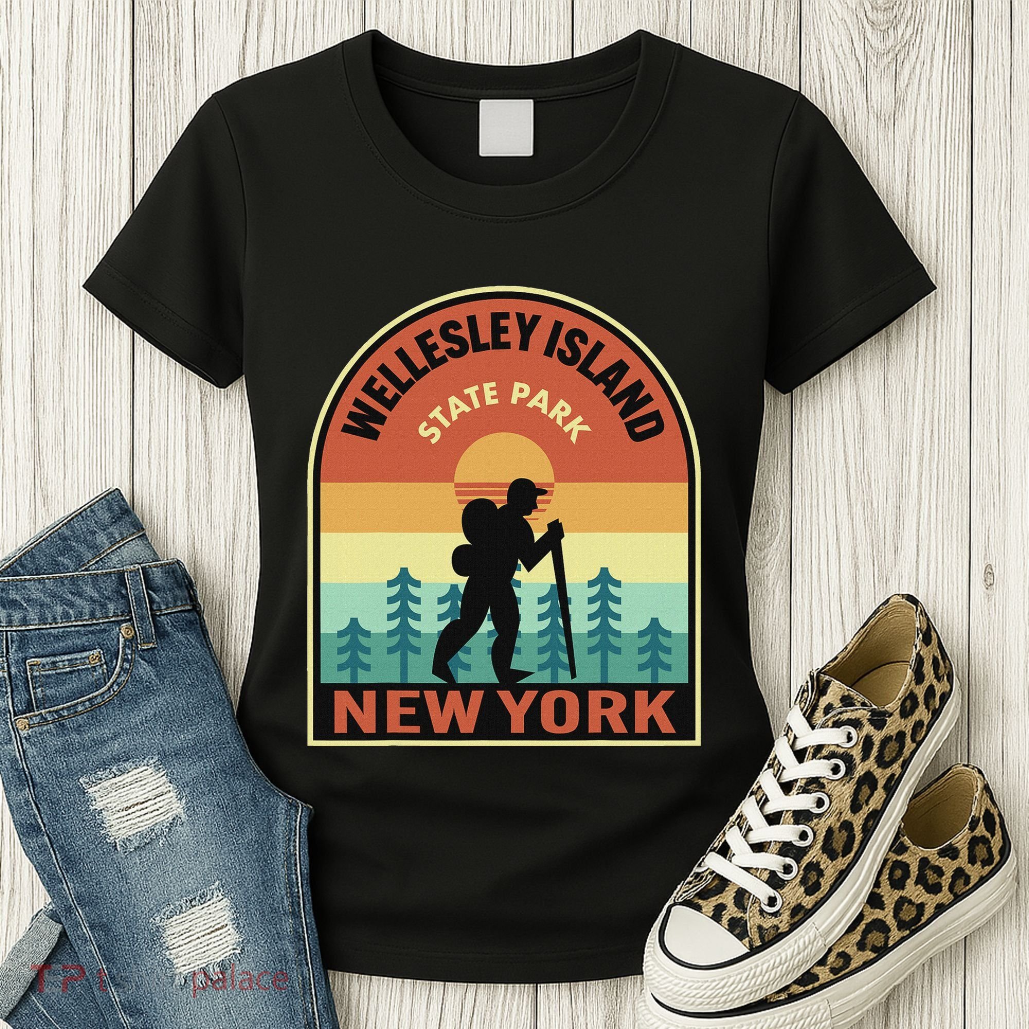 Wellesley Island State Park New York Retro Hiking Women's T-Shirt
