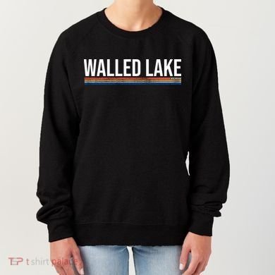 Walled Lake Michigan Retro Women's Sweatshirt