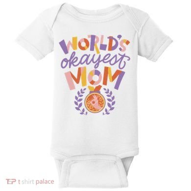 World's Okayest Mom Award Baby Bodysuit