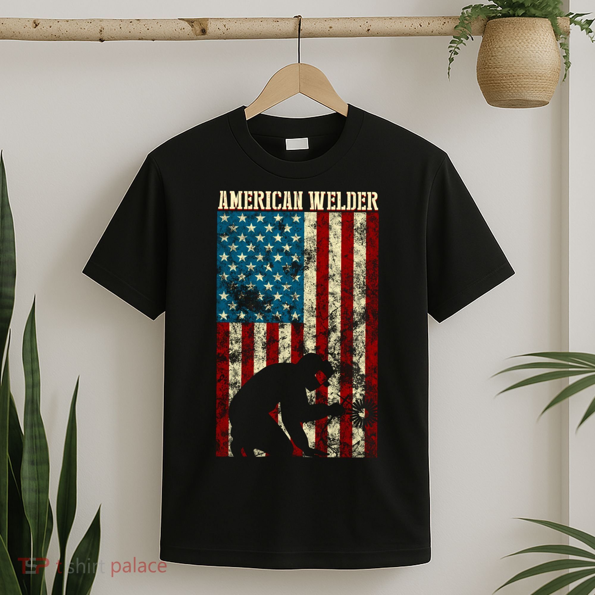 Welding Patriotic Distressed Usa American Flag Gift Welder Gift T-Shirt
