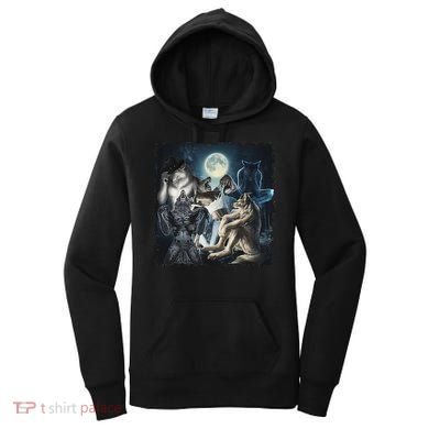 Wolf Ripping Werewolf Alpha Wolf Funny Oddly Meme Women's Hoodie