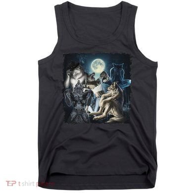 Wolf Ripping Werewolf Alpha Wolf Funny Oddly Meme Tank Top