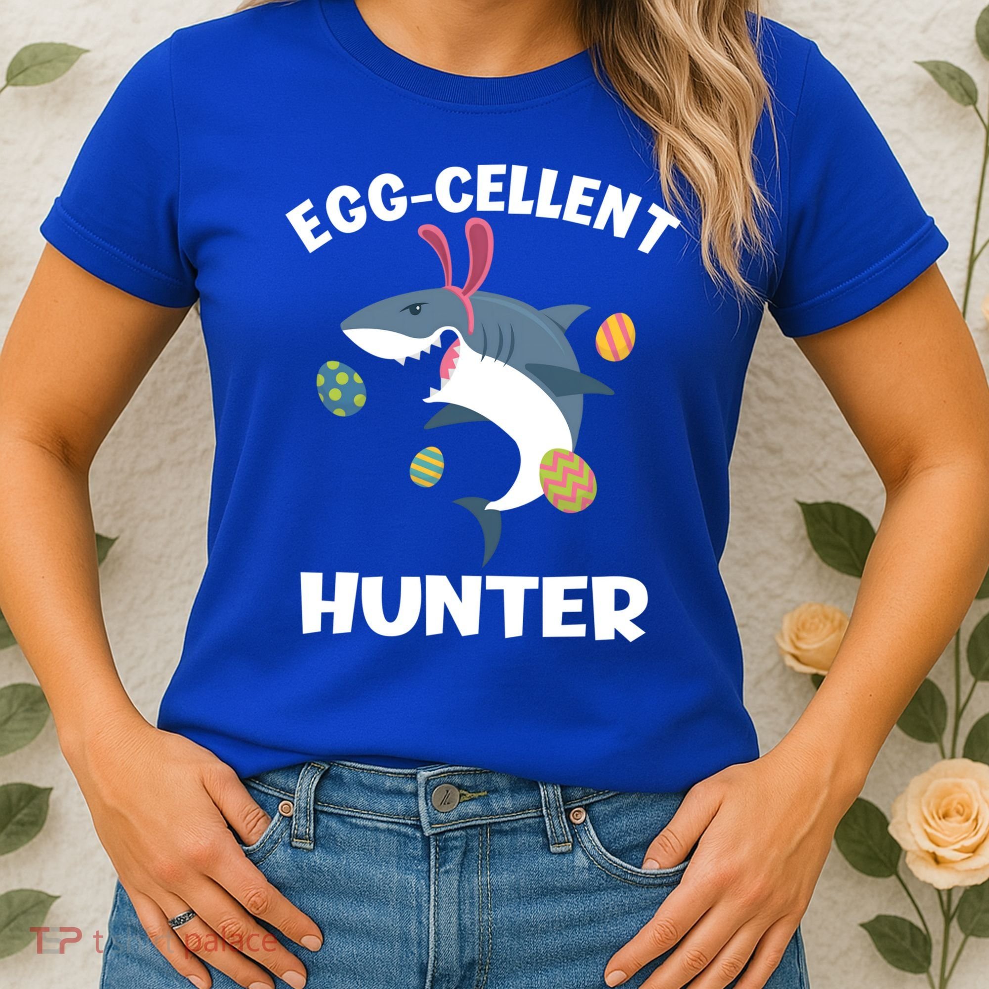 White Shark Bunny Eggfunny Giftcellent Hunter Funny Easter Cute Gift Women's T-Shirt