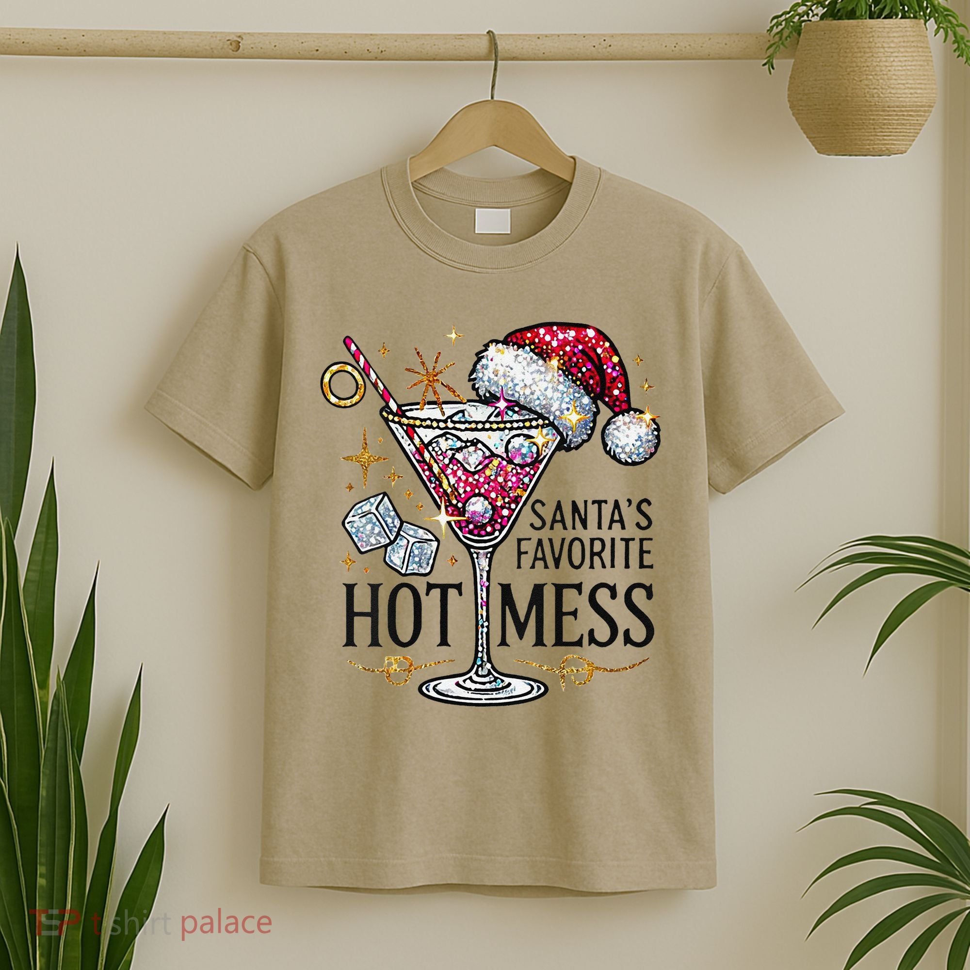 Women Santas Favorite Hot Mess Funny Margarita Gift T-Shirt
