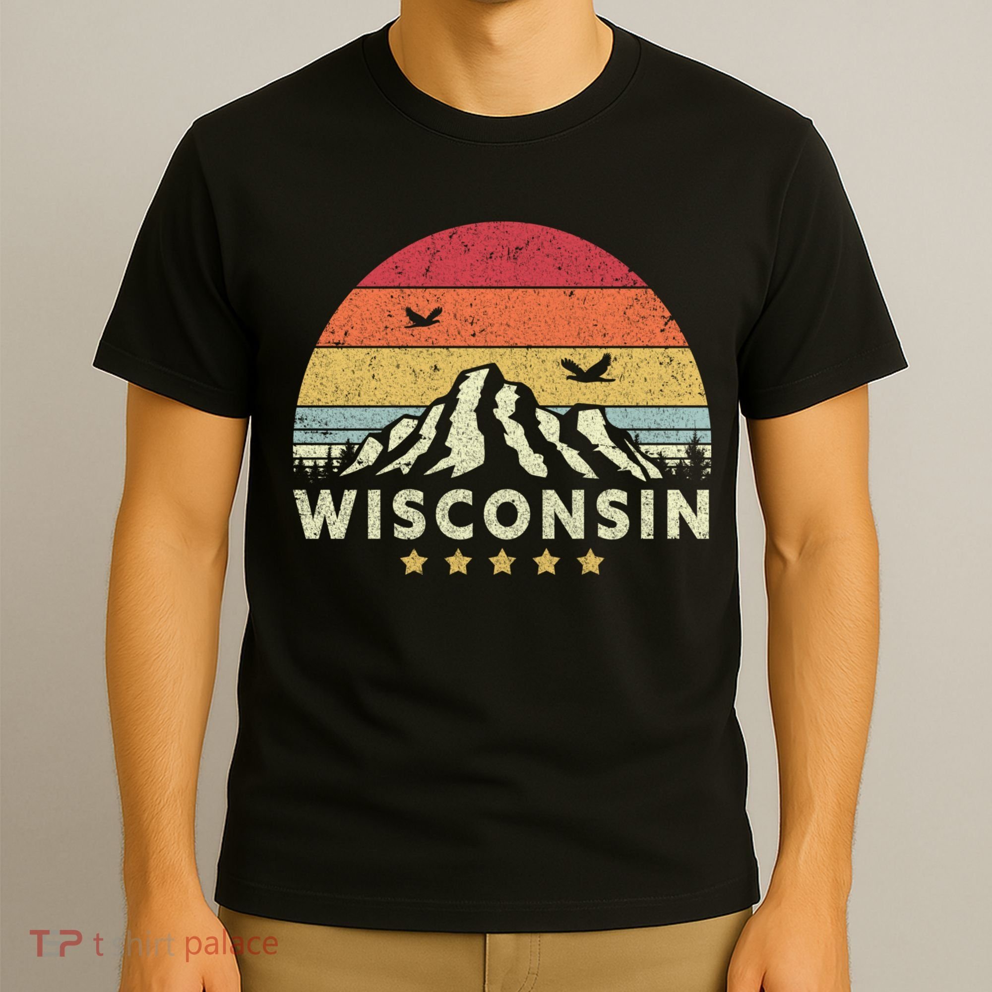 Wisconsin Shirt. Retro Style WI, USA T-Shirt