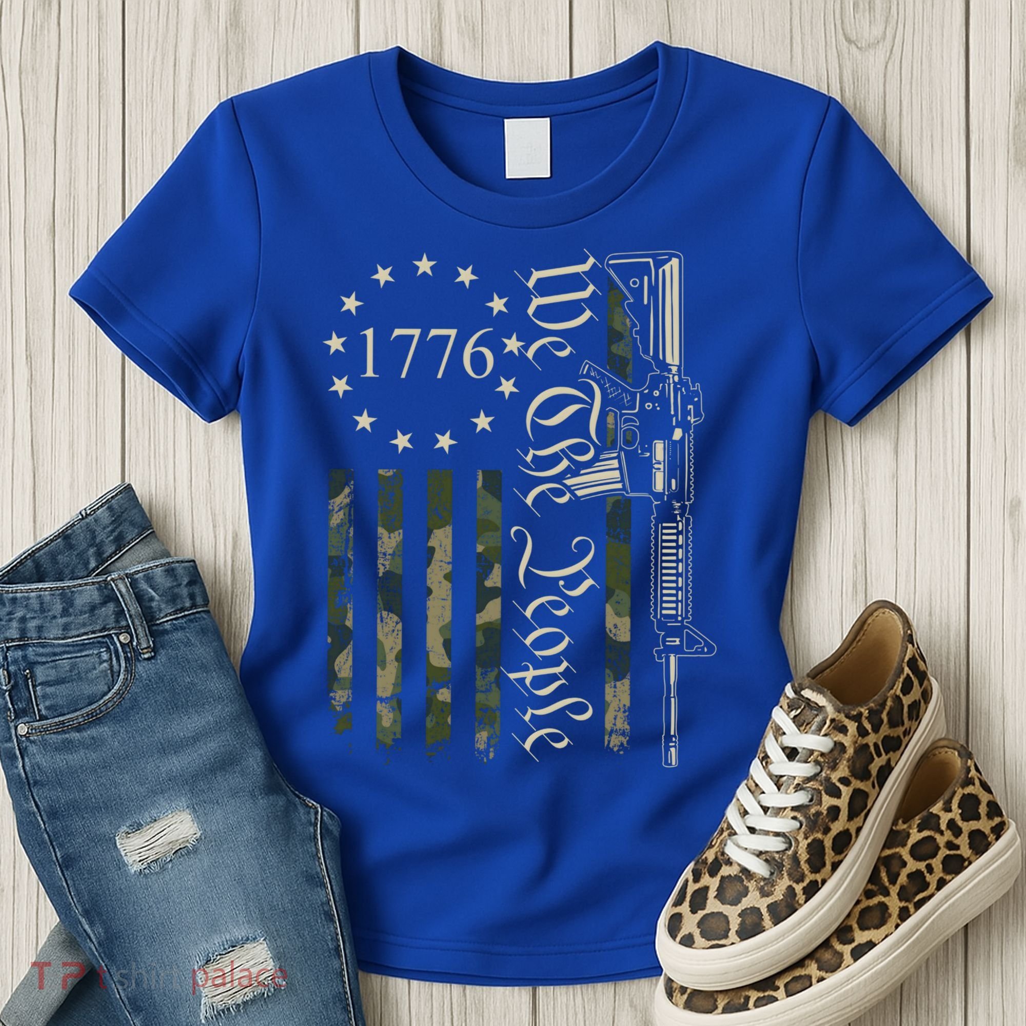 We The People Camo Ar15 Pro Gun Usa Flag Gift Women's T-Shirt