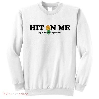 Wo Upside Down Pineapple Subtle Swinger Meaningful Gift Sweatshirt