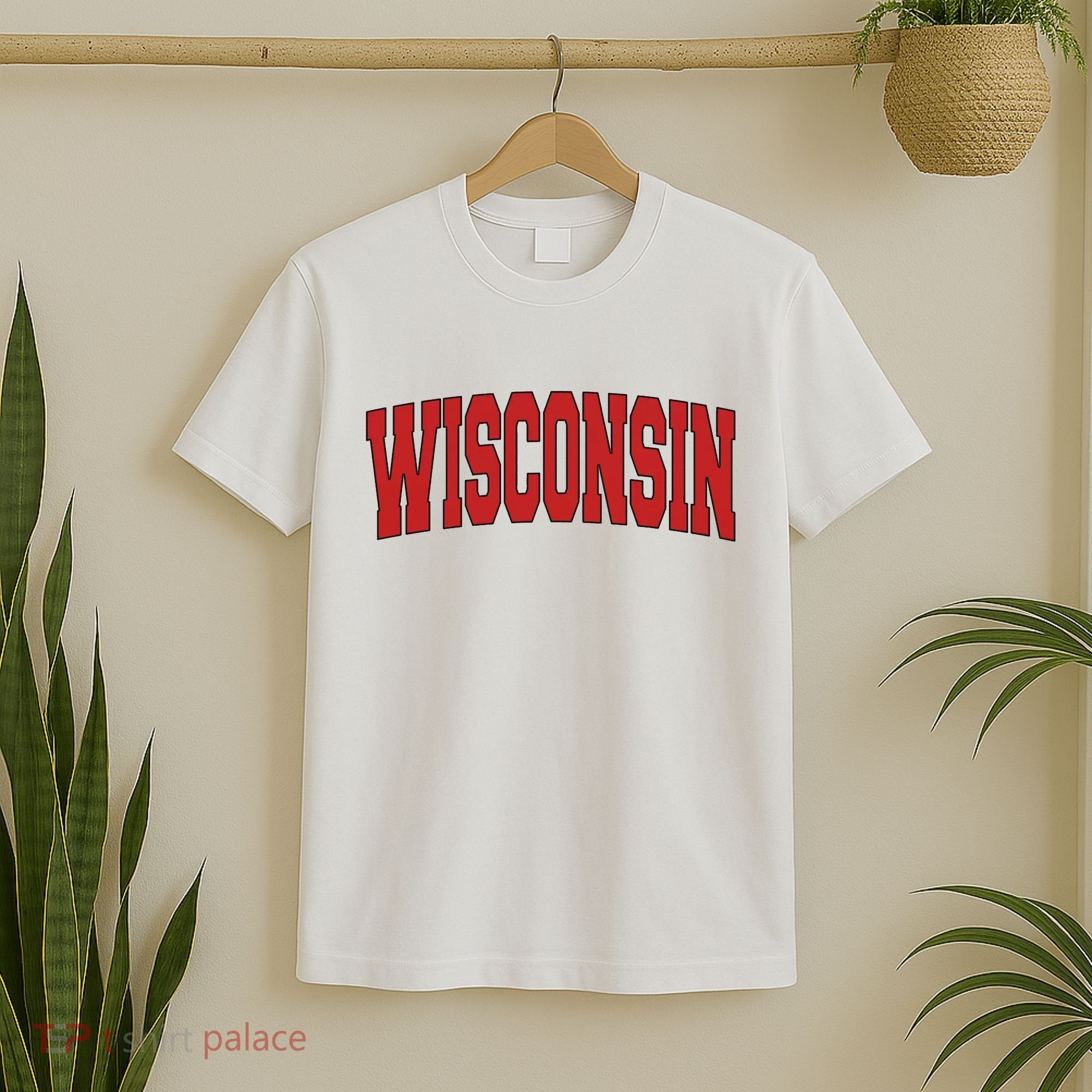 Wisconsin Usa State Wi Varsity Style Vintage Sports Cool T-Shirt