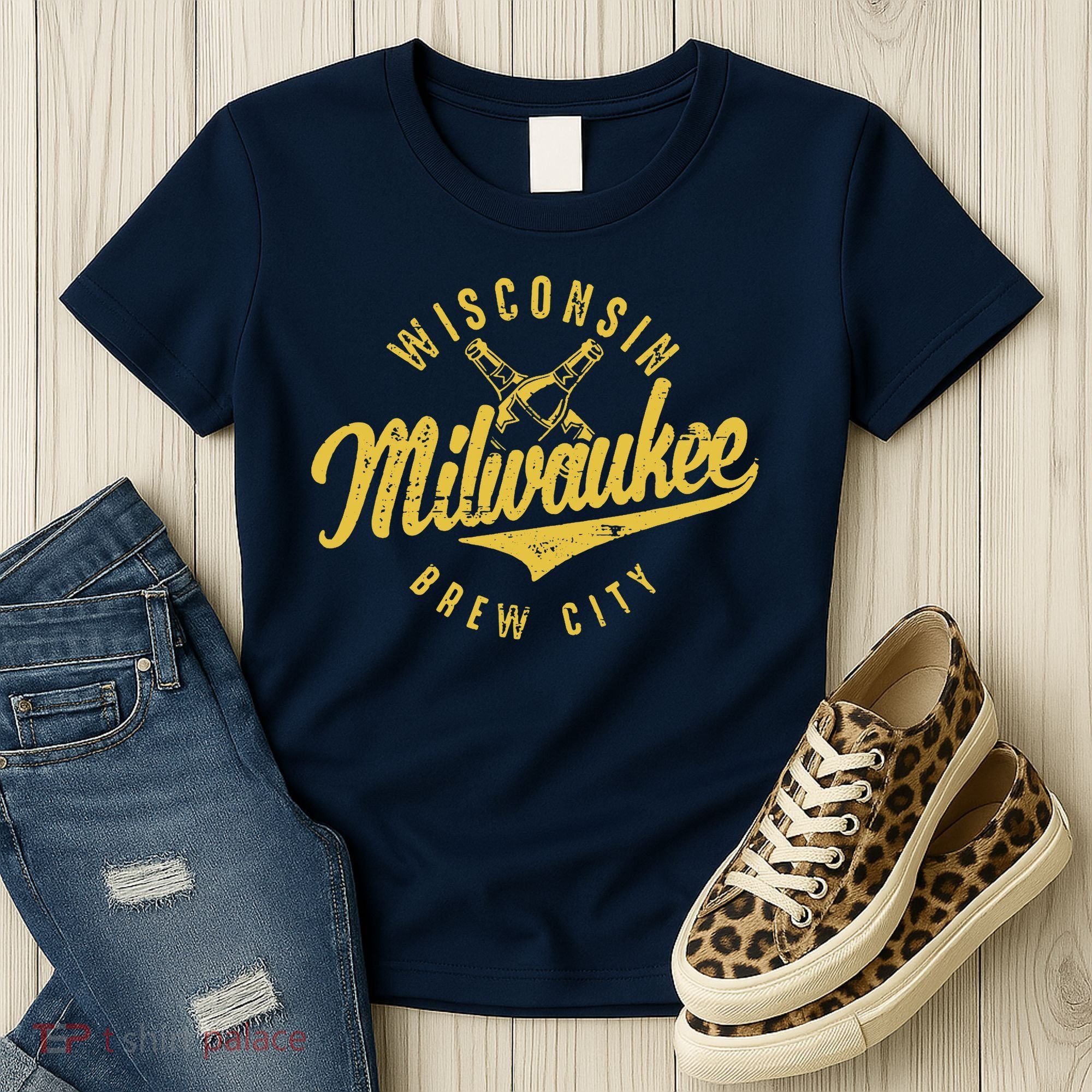 Wo Wisconsin Milwaukee Brew City Women's T-Shirt