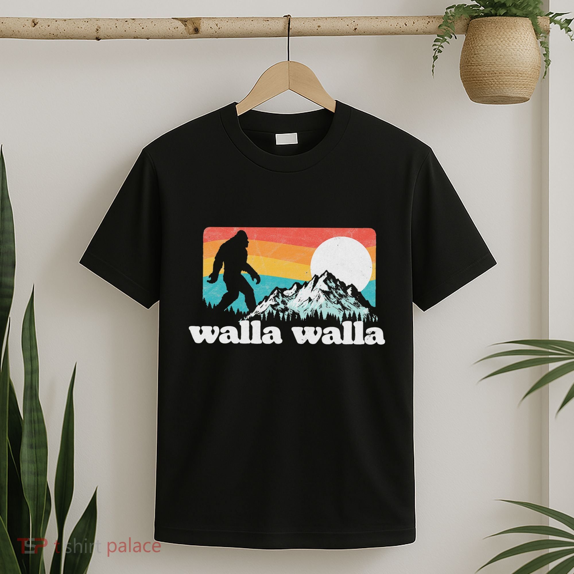 Walla Walla Washington Bigfoot Mountains Retro Distressed T-Shirt