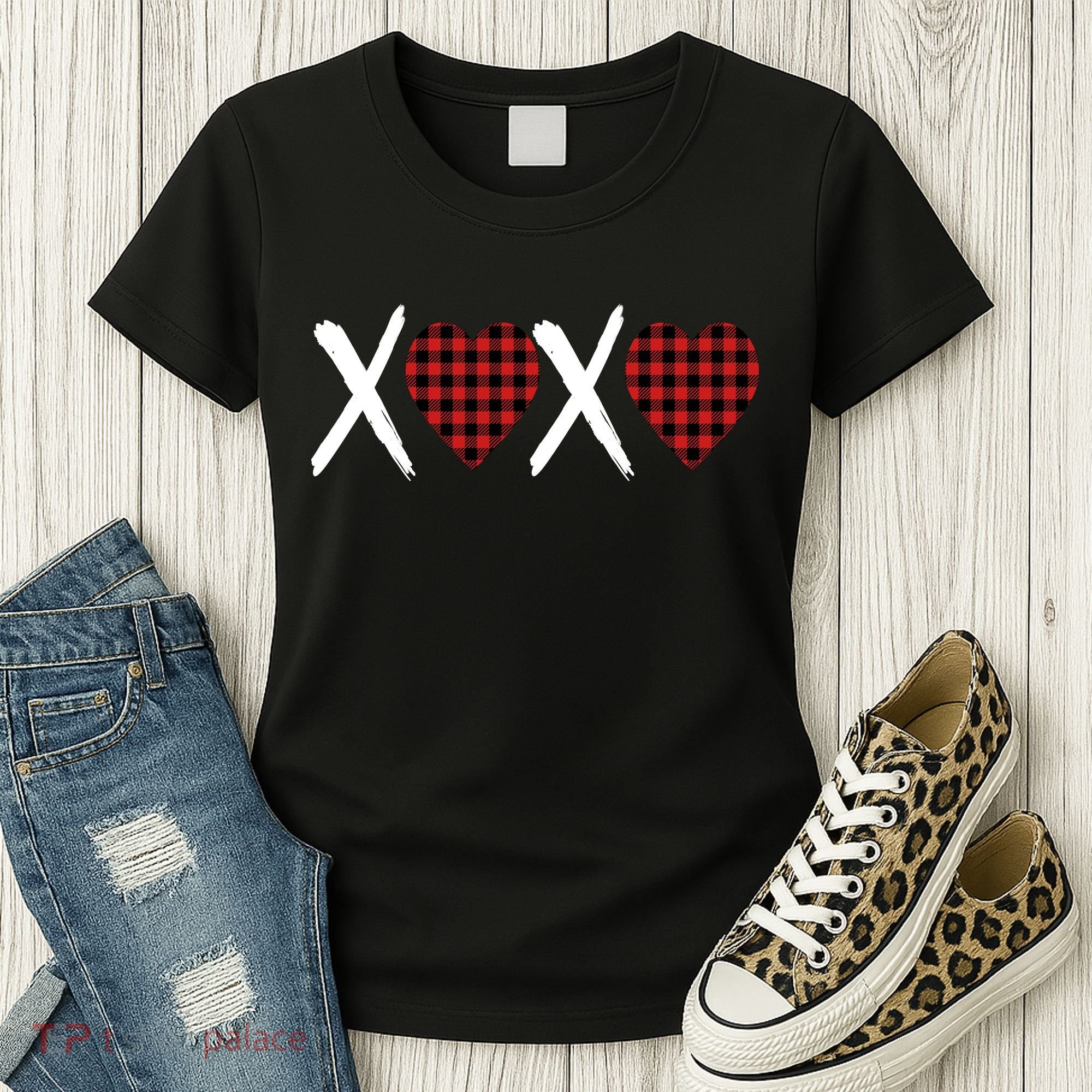 XOXO Plaid Pattern Love Heart Women's T-Shirt