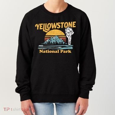 Yellow Stone Park Retro Women's Sweatshirt