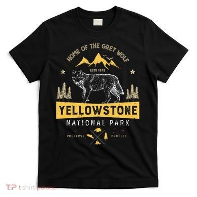 Yellowstone National Park Us Wolf Vintage T-Shirt