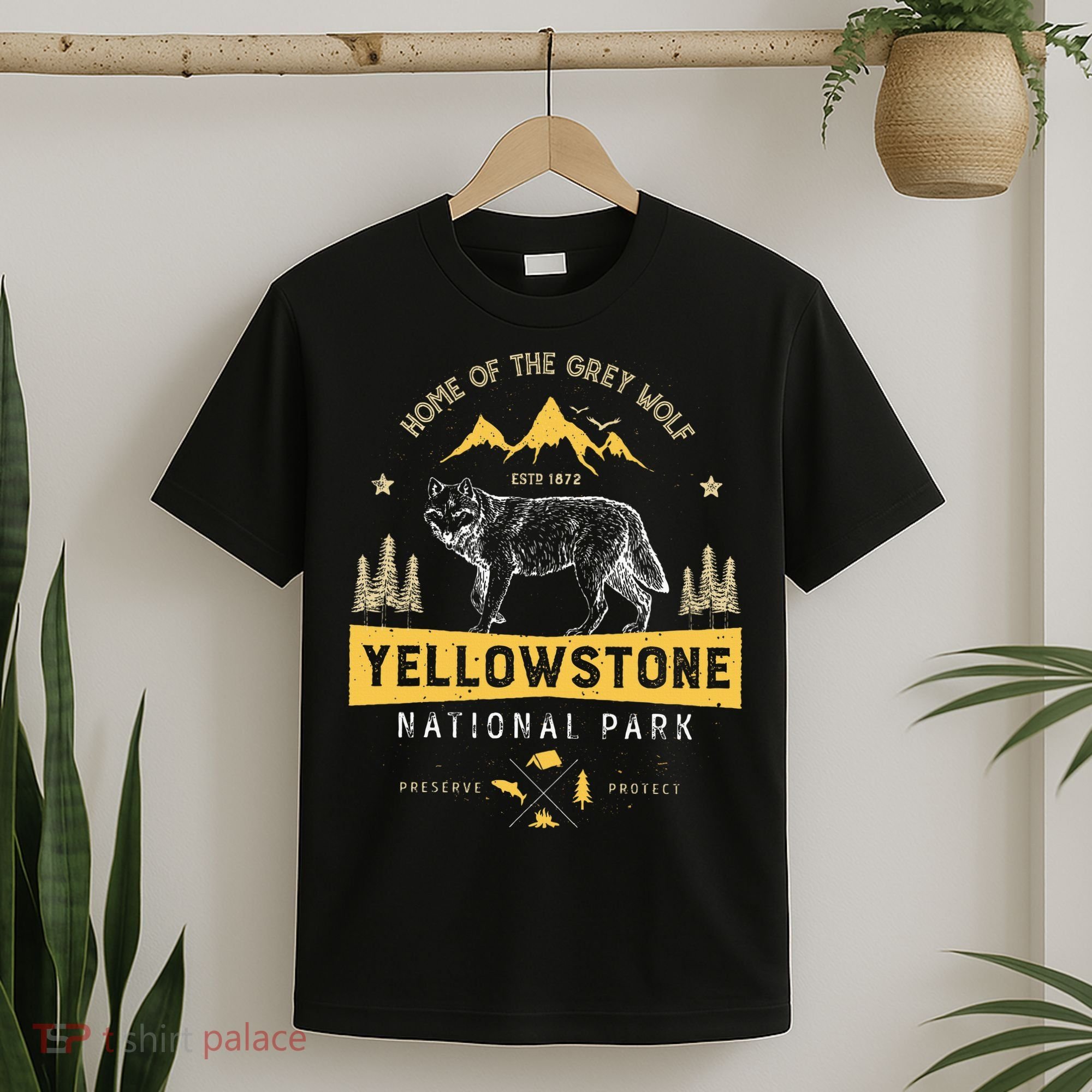 Yellowstone National Park Us Wolf Vintage T-Shirt
