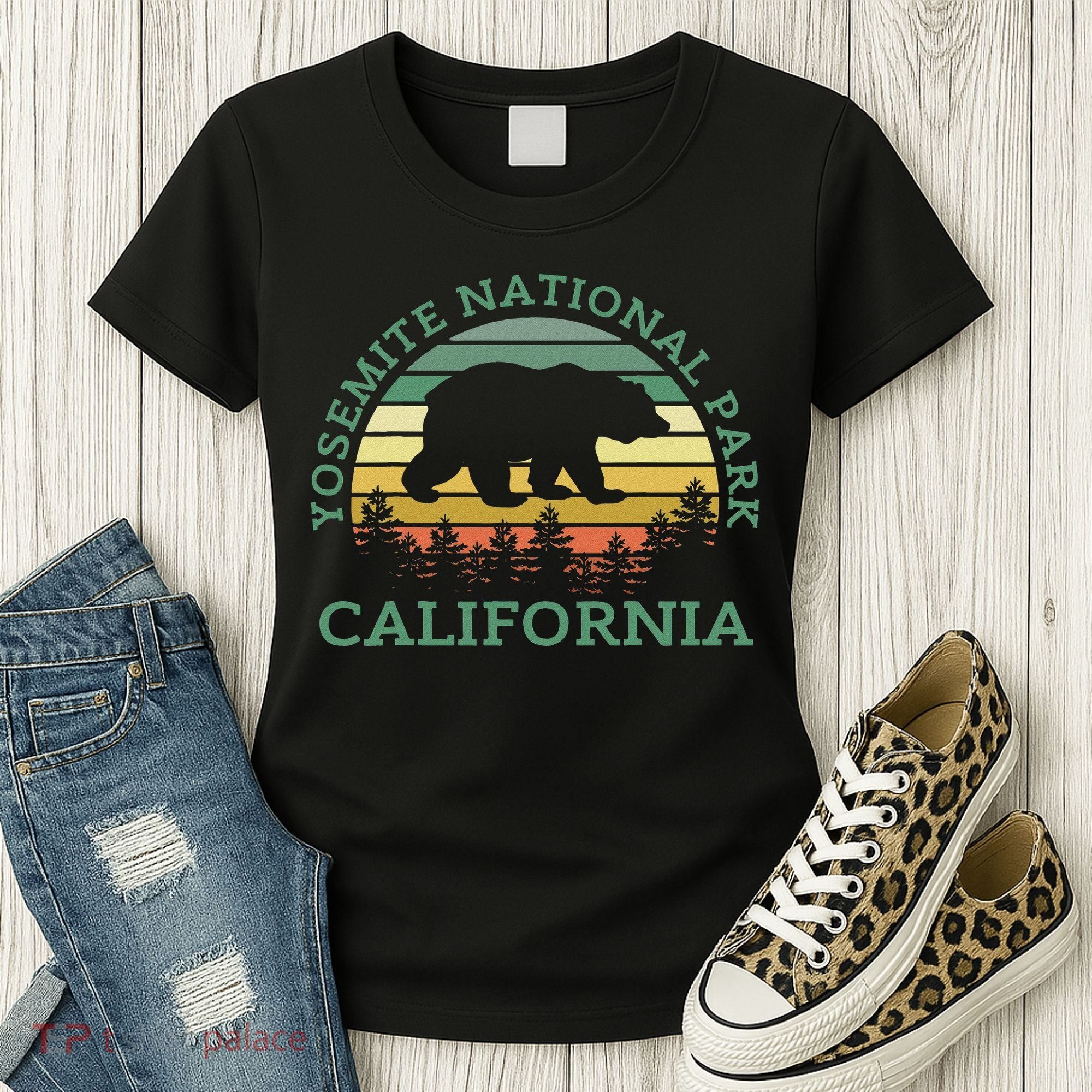 Yosemite National Park California Bear Nature Outdoors Retro Women's T-Shirt