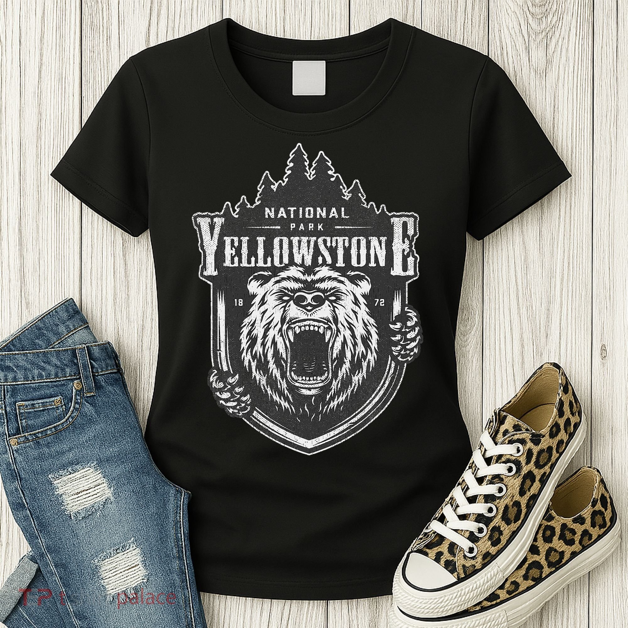 Yellowstone National Park Merchandise Yellowstone Souvenir Women's T-Shirt