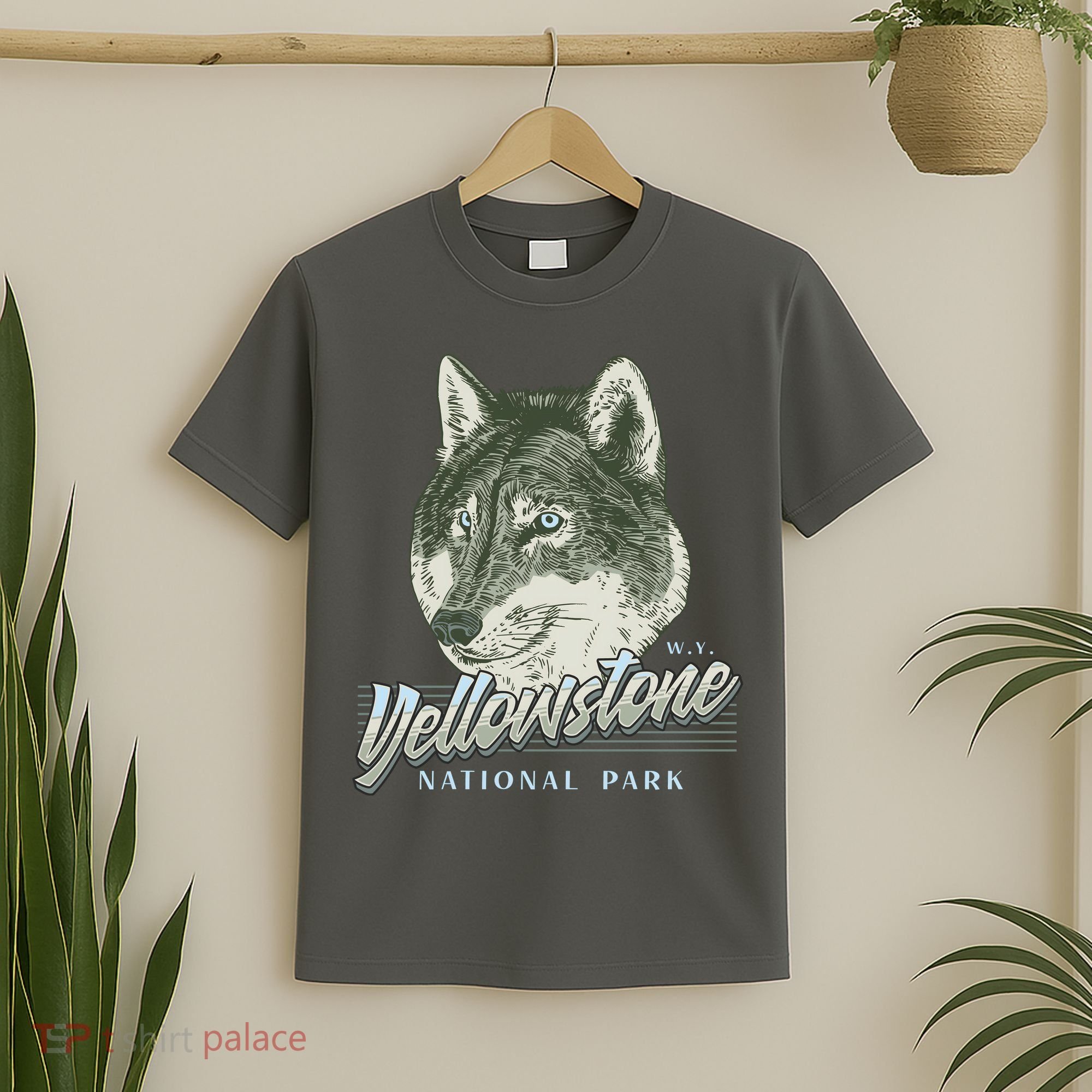 Yellowstone National Park Wolf Logo T-Shirt