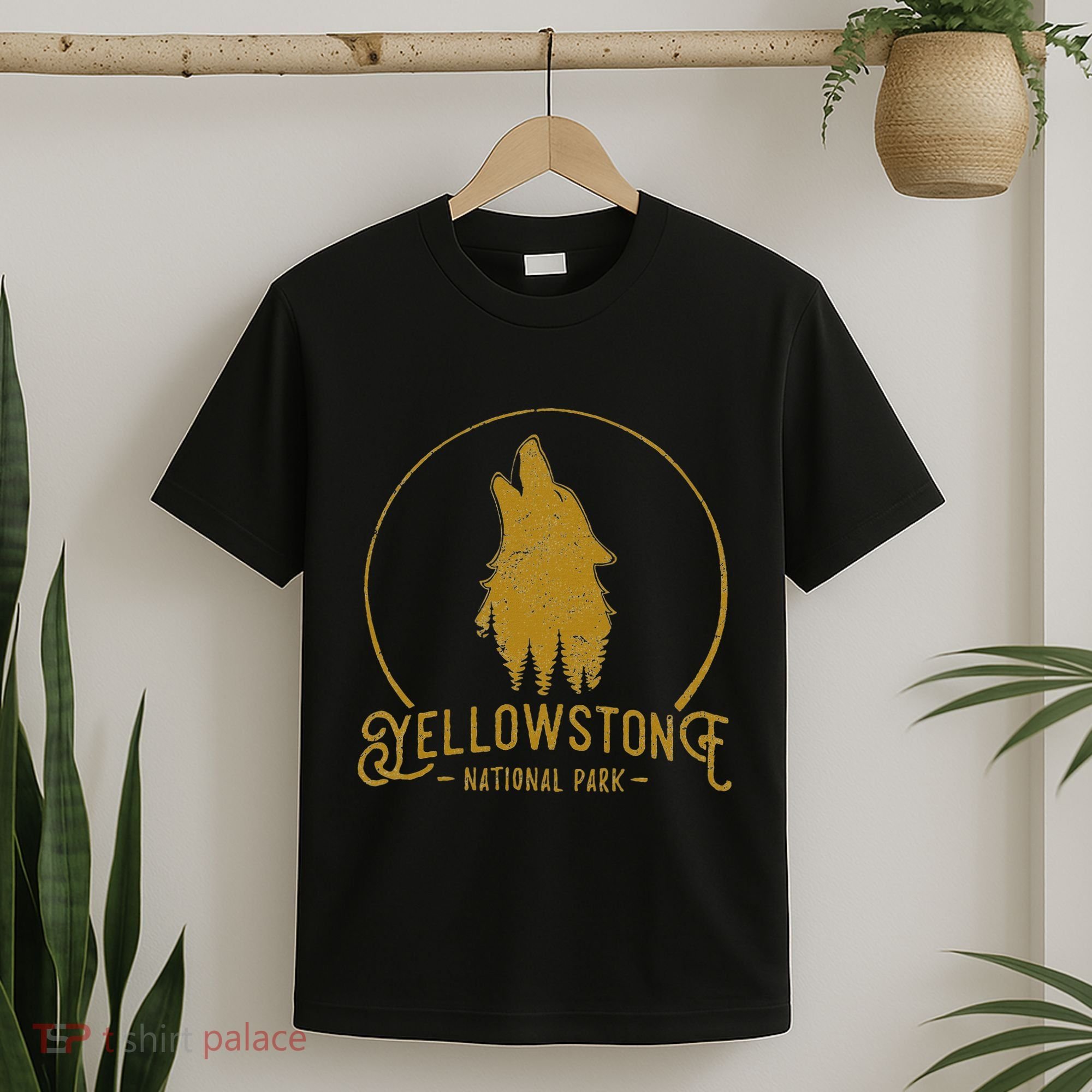 Yellowstone National Park Howling Wolf T-Shirt