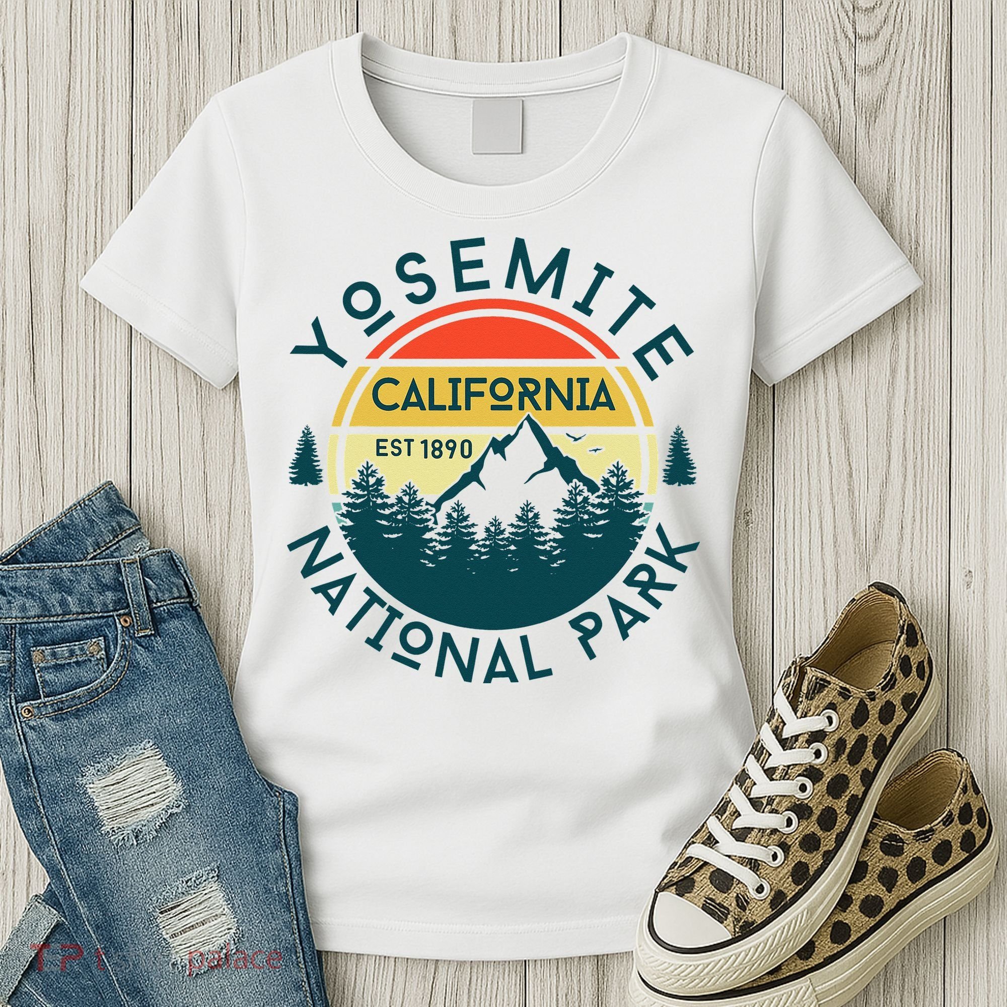 Yosemite National Park California Hiking Nature Outdoors Women's T-Shirt