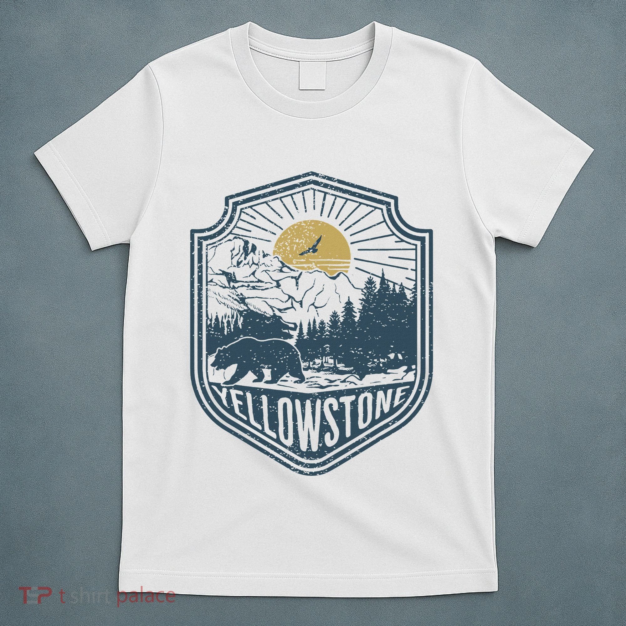 Yellowstone National Park Bear Nature Hiking Outdoors T-Shirt