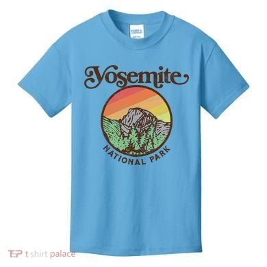 Yosemite National Park Retro 60s Half Dome Graphic Great Gift Kids T-Shirt