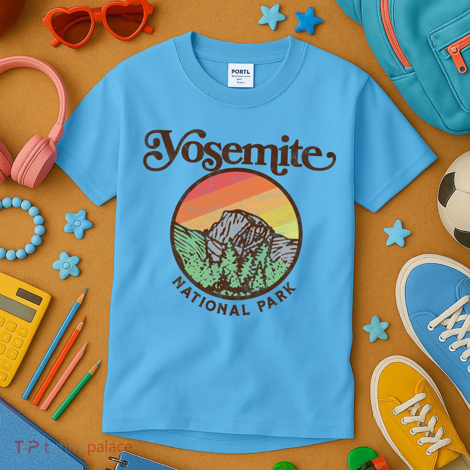 Yosemite National Park Retro 60s Half Dome Graphic Great Gift Kids T-Shirt