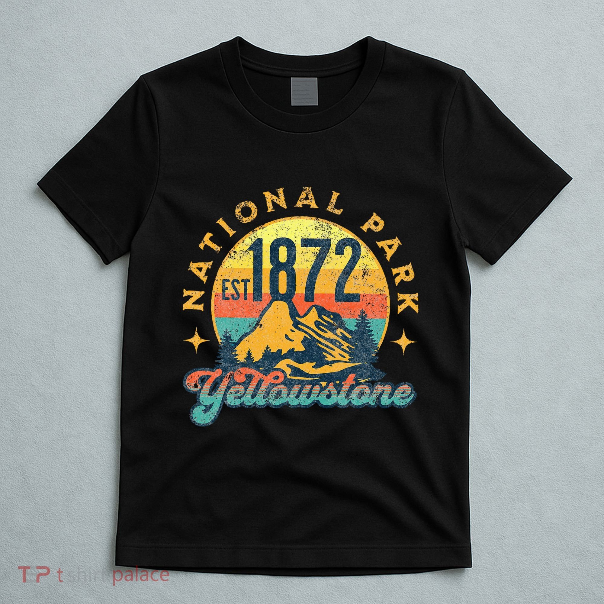 Yellowstone Park Nature Mountains Hiking Outdoors Vintage T-Shirt
