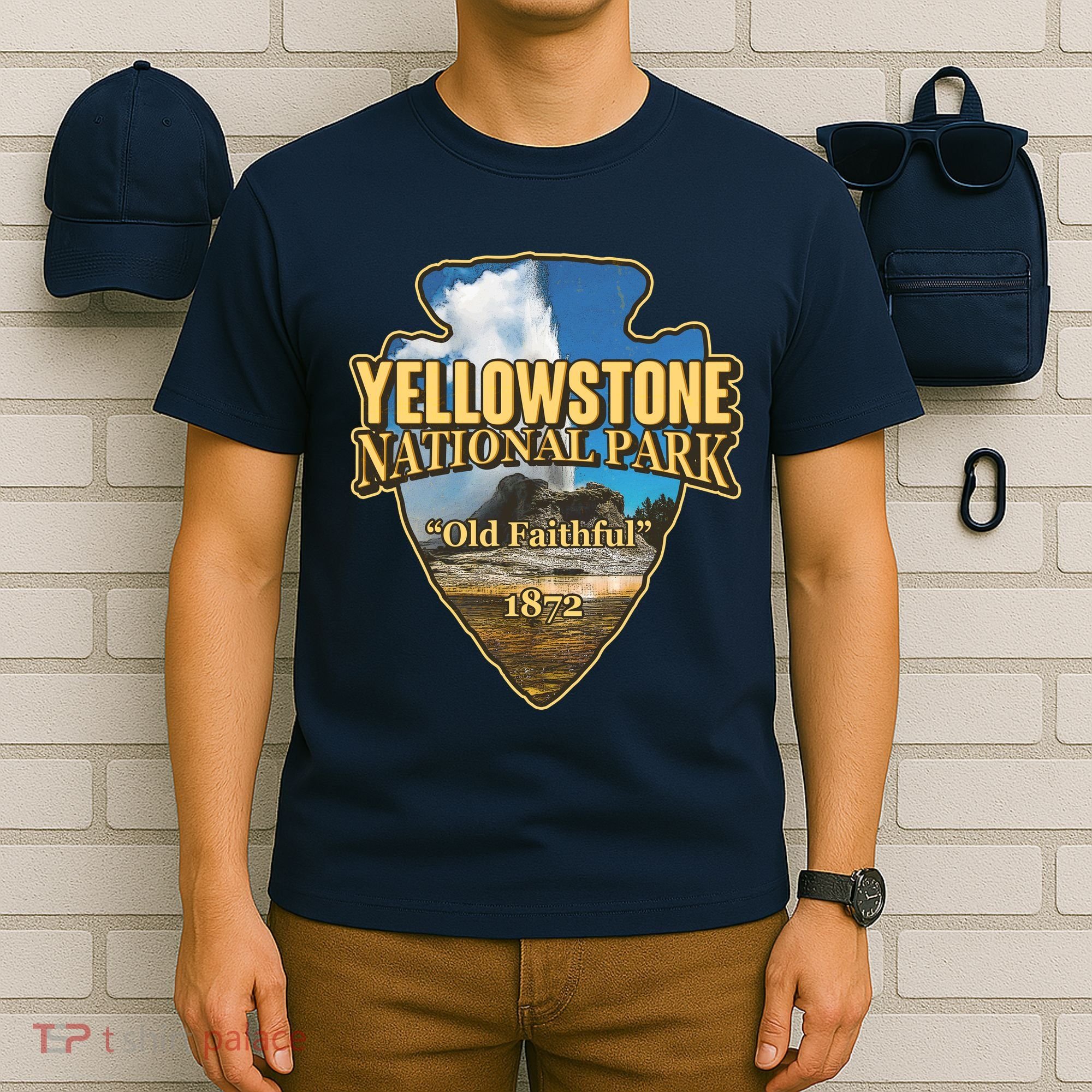 Yellow Stone National Park Old Faithful 1872 Arrow Head T-Shirt