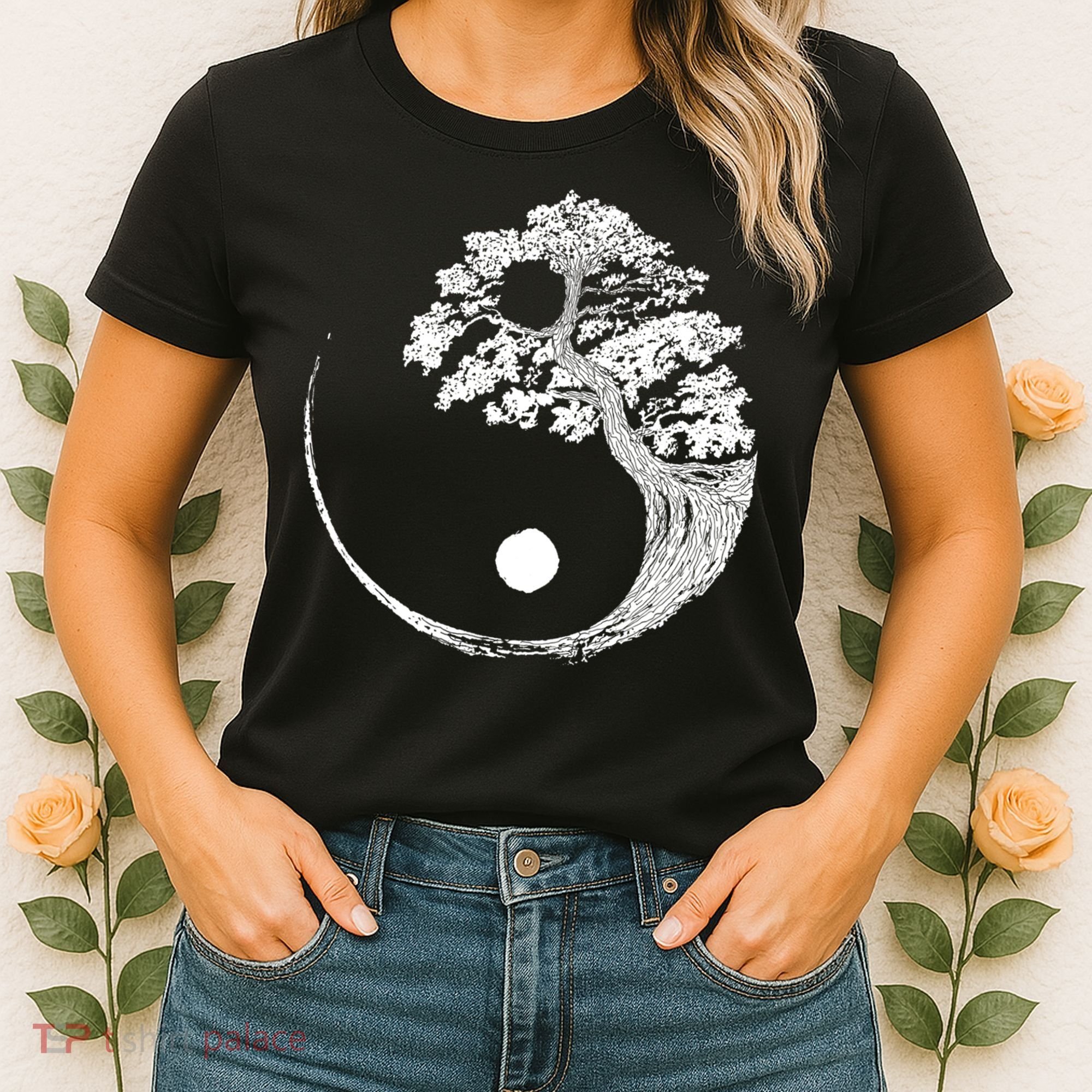 Yin Yang Bonsai Tree Japanese Buddhist Zen Gift Women's T-Shirt